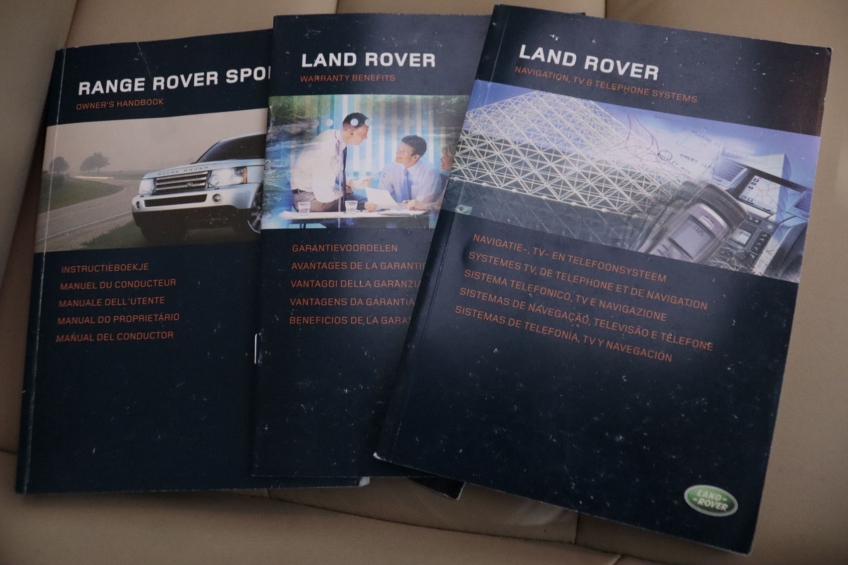 Land Rover Range Rover Sport 3.6 TDV8 HSE 4X4 AUTO 272CV 5P #CUERO, TECHO ELECTRICO, NAVY, PARKTRONIC foto 27