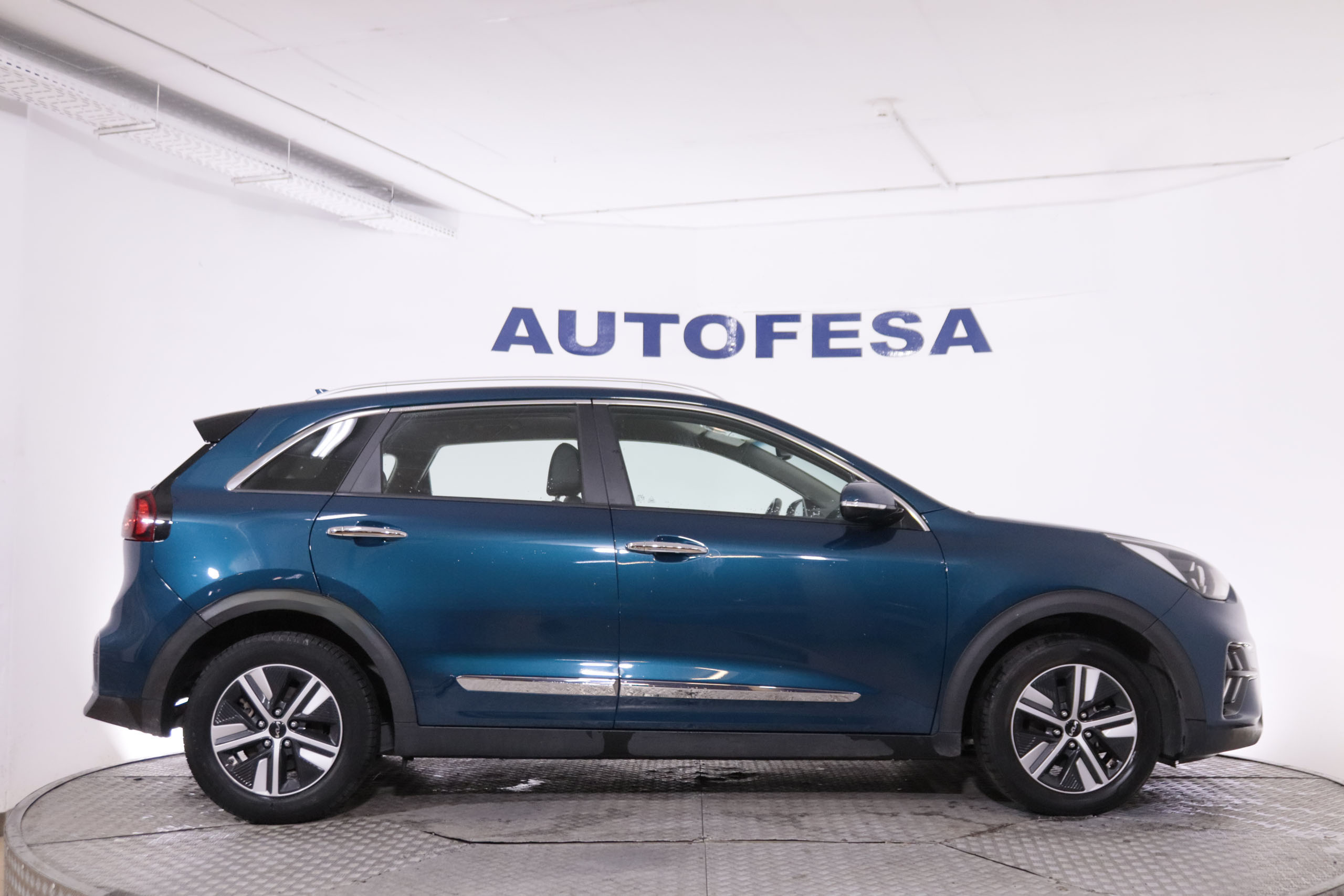 Kia Niro 1.6 GDI PHEV DRIVE AUTO 141CV 5P # IVA DEDUCIBLE, NAVY, PARKTRONIC foto 13