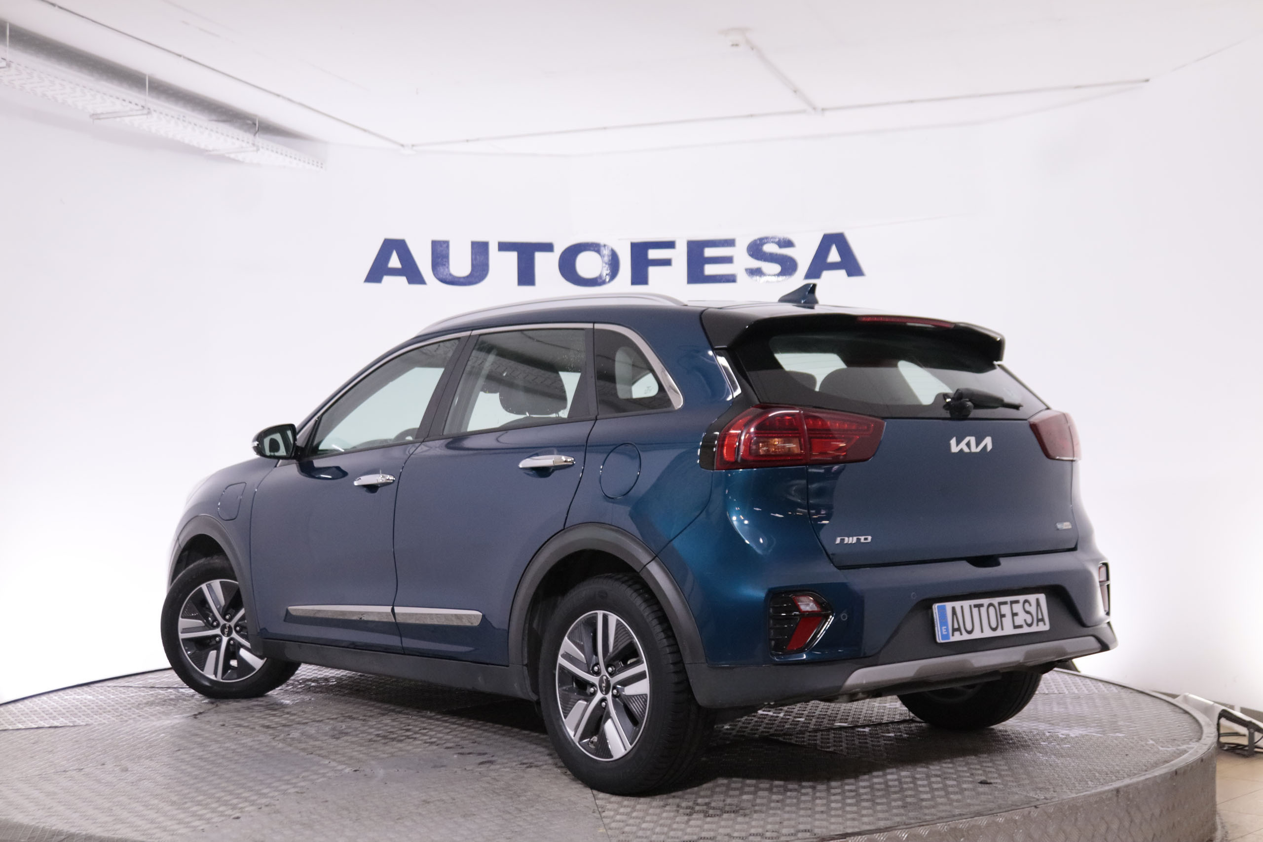 Kia Niro 1.6 GDI PHEV DRIVE AUTO 141CV 5P # IVA DEDUCIBLE, NAVY, PARKTRONIC foto 5