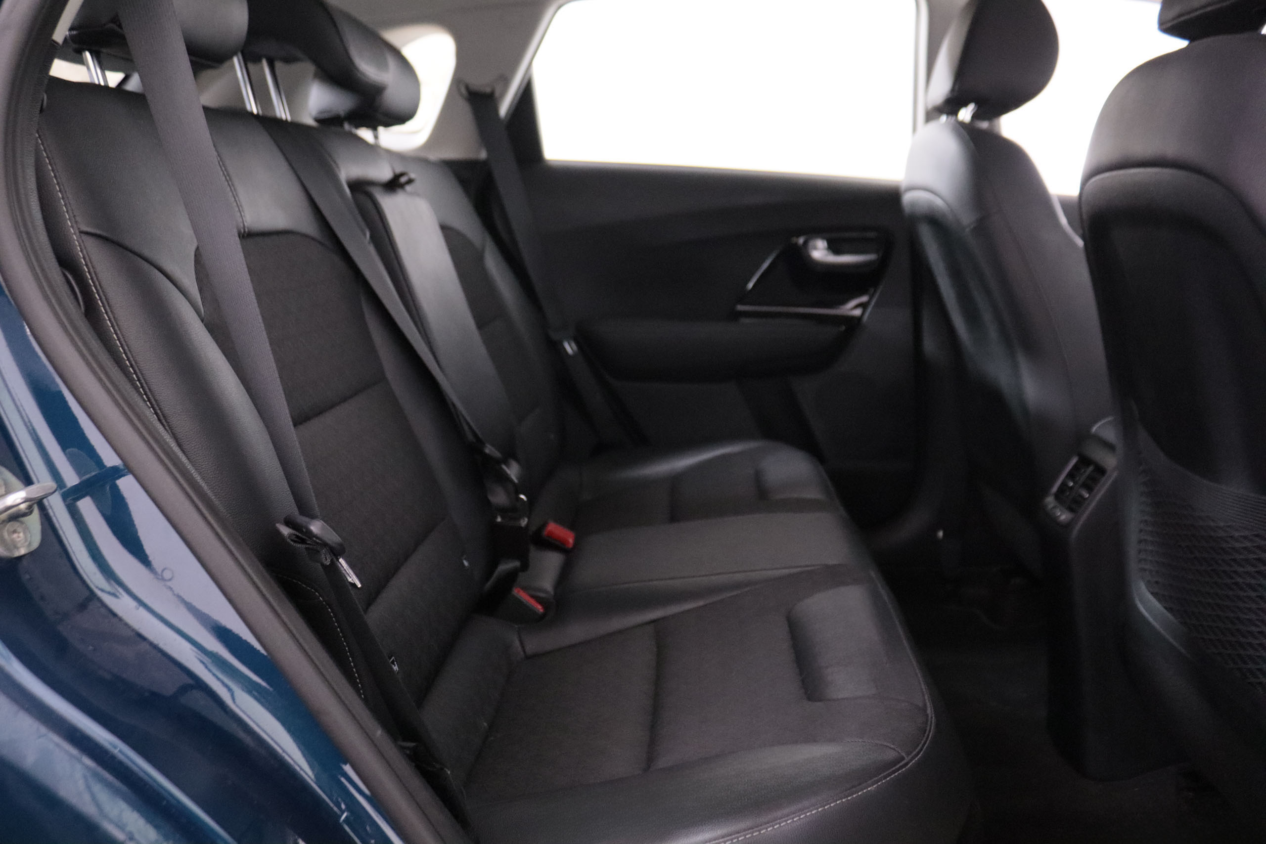 Kia Niro 1.6 GDI PHEV DRIVE AUTO 141CV 5P # IVA DEDUCIBLE, NAVY, PARKTRONIC foto 25