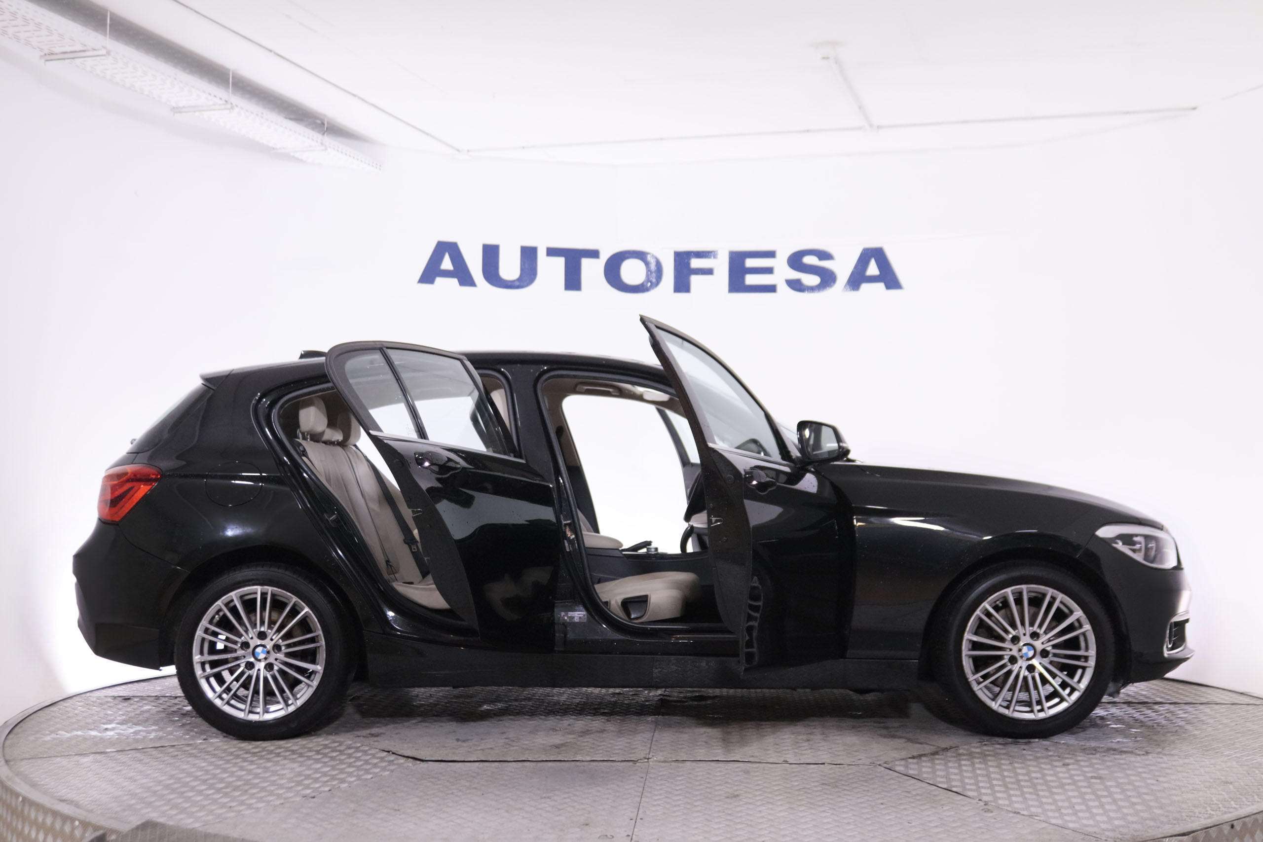 BMW 125 SERIE 1 125I AUTO 224CV 5P #CUERO, NAVY, PARKTRONIC foto 10