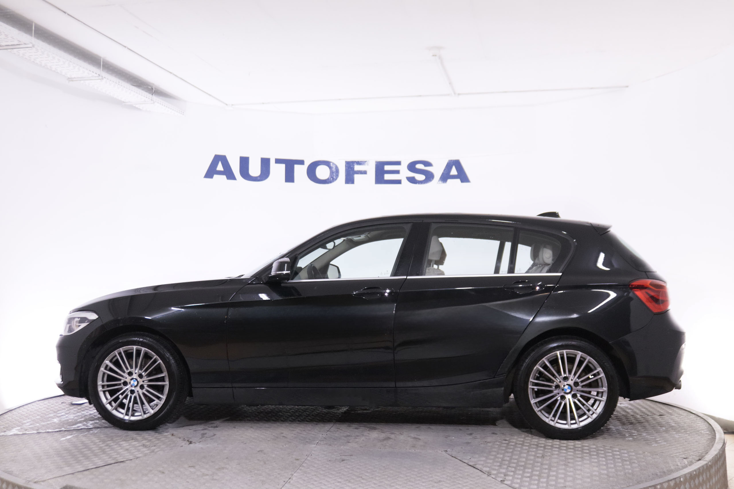 BMW 125 SERIE 1 125I AUTO 224CV 5P #CUERO, NAVY, PARKTRONIC foto 13