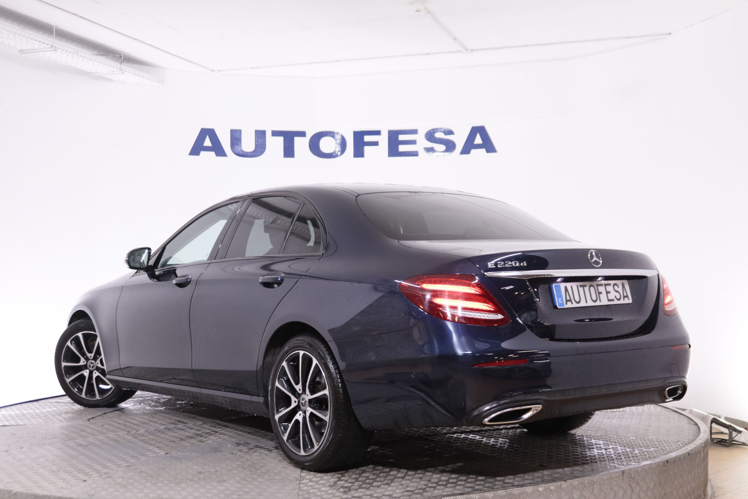 Mercedes-benz E220D CLASE E E220D 9G-TRONIC AVANTGARDE AUTO 194CV 5P #CUERO, NAVY, PARKTRONIC foto 7