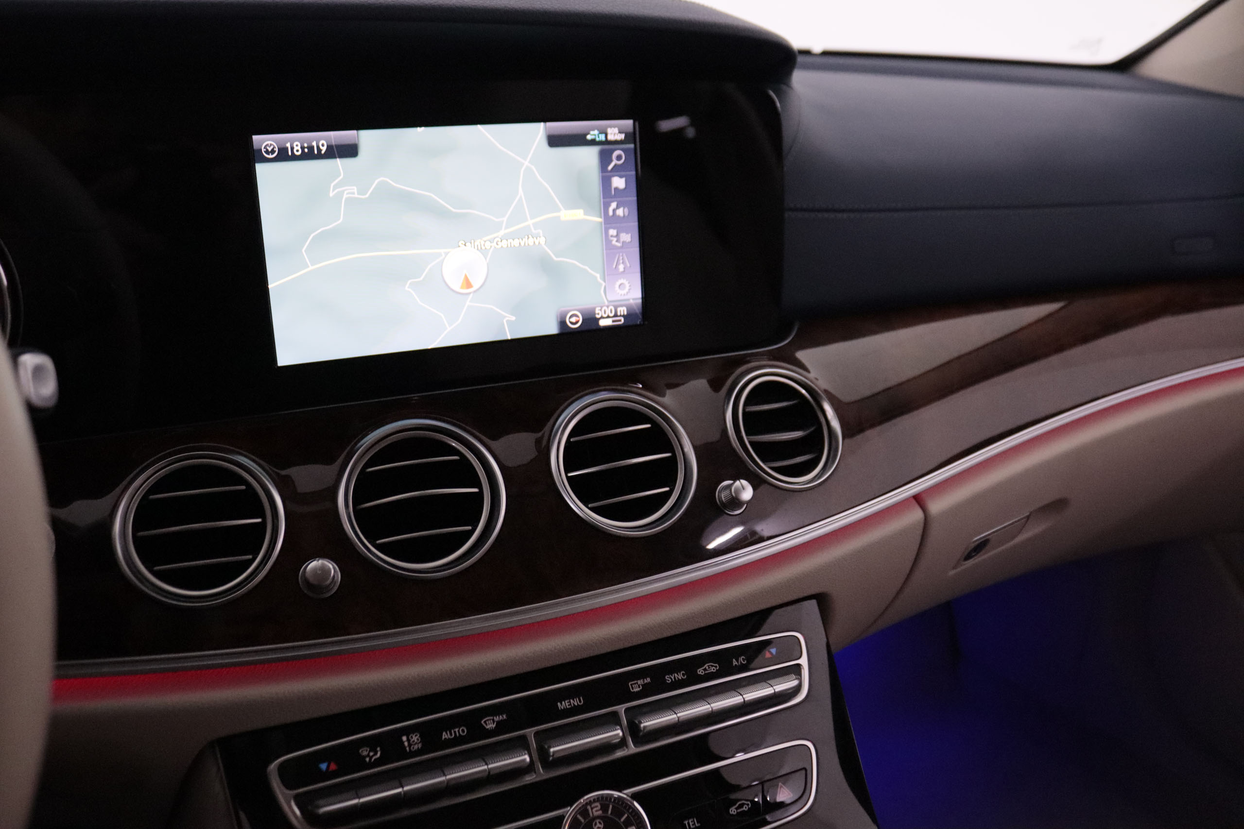 Mercedes-benz E220D CLASE E E220D 9G-TRONIC AVANTGARDE AUTO 194CV 5P #CUERO, NAVY, PARKTRONIC foto 19