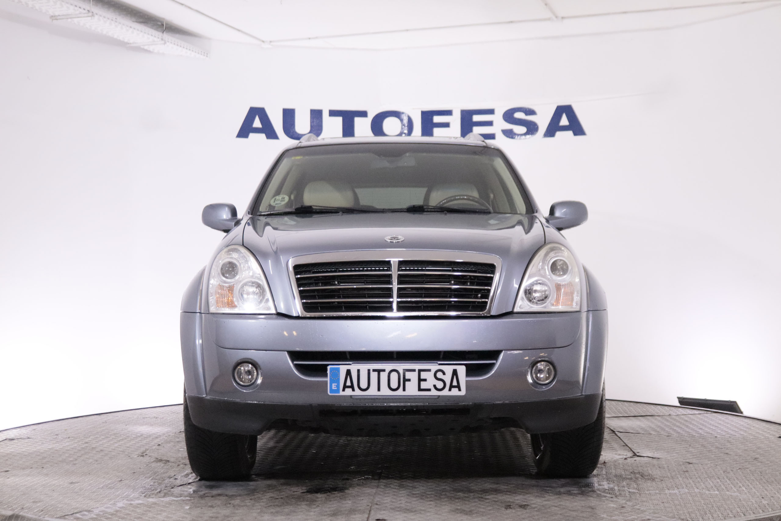Ssangyong Rexton 2.7 LIMITED 270 XVT 4X4 AUTO 180CV 7 PLAZAS 5P #CUERO, TECHO ELECTRICO, NAVY foto 2