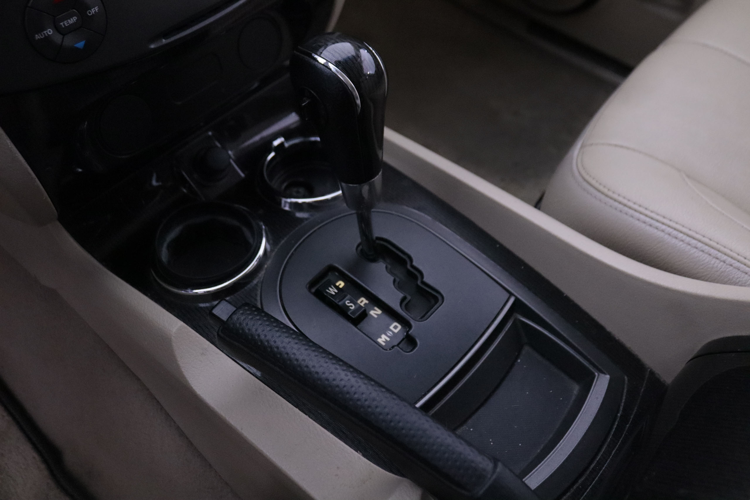 Ssangyong Rexton 2.7 LIMITED 270 XVT 4X4 AUTO 180CV 7 PLAZAS 5P #CUERO, TECHO ELECTRICO, NAVY foto 20