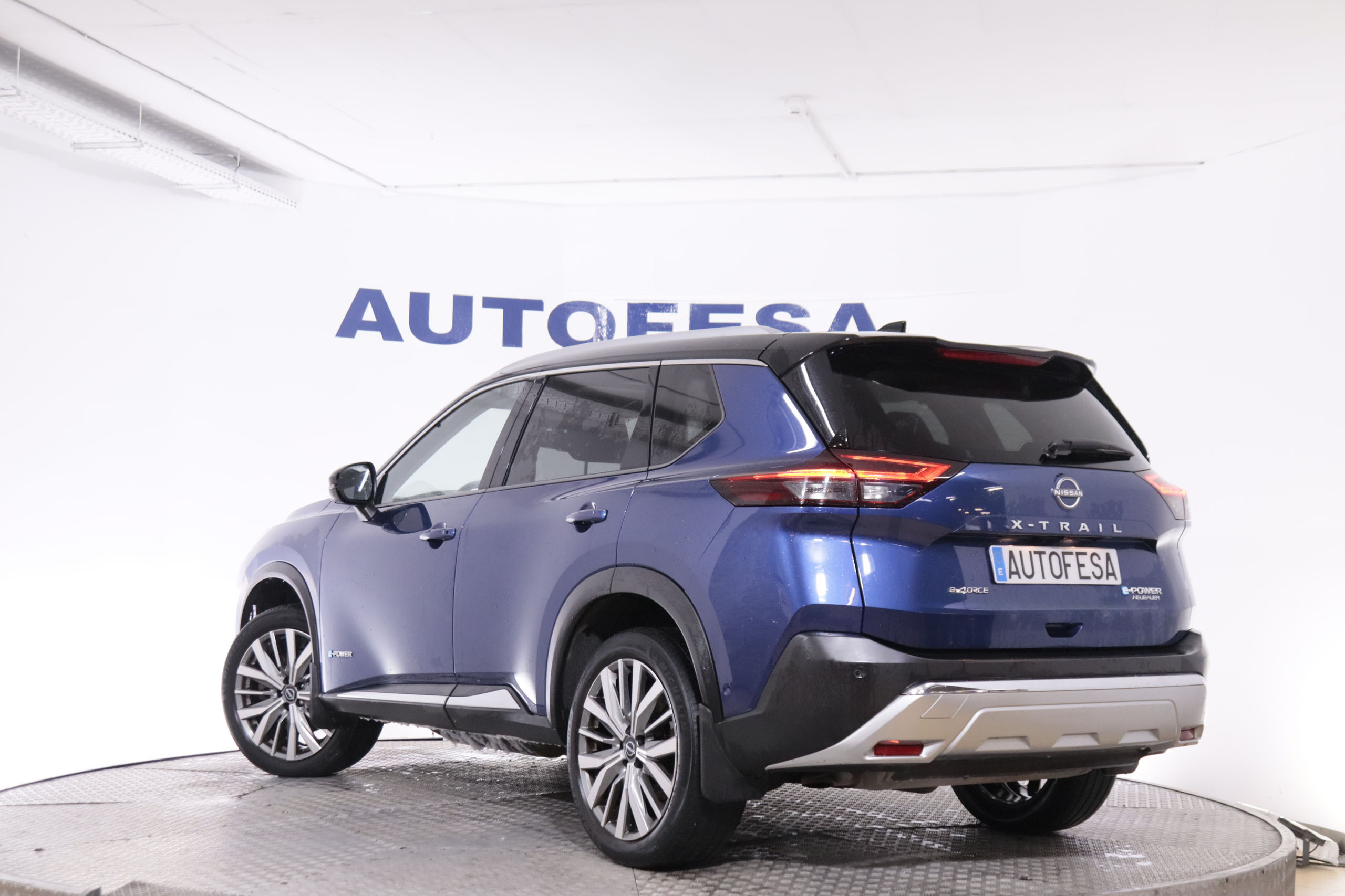 Nissan X-trail 1.5 E-POWER E-4ORCE AWD TEKNA AUTO 213CV 7 PLAZAS  5P # IVA DEDUCIBLE, CUERO, TECHO ELEC PANORAMICO foto 5