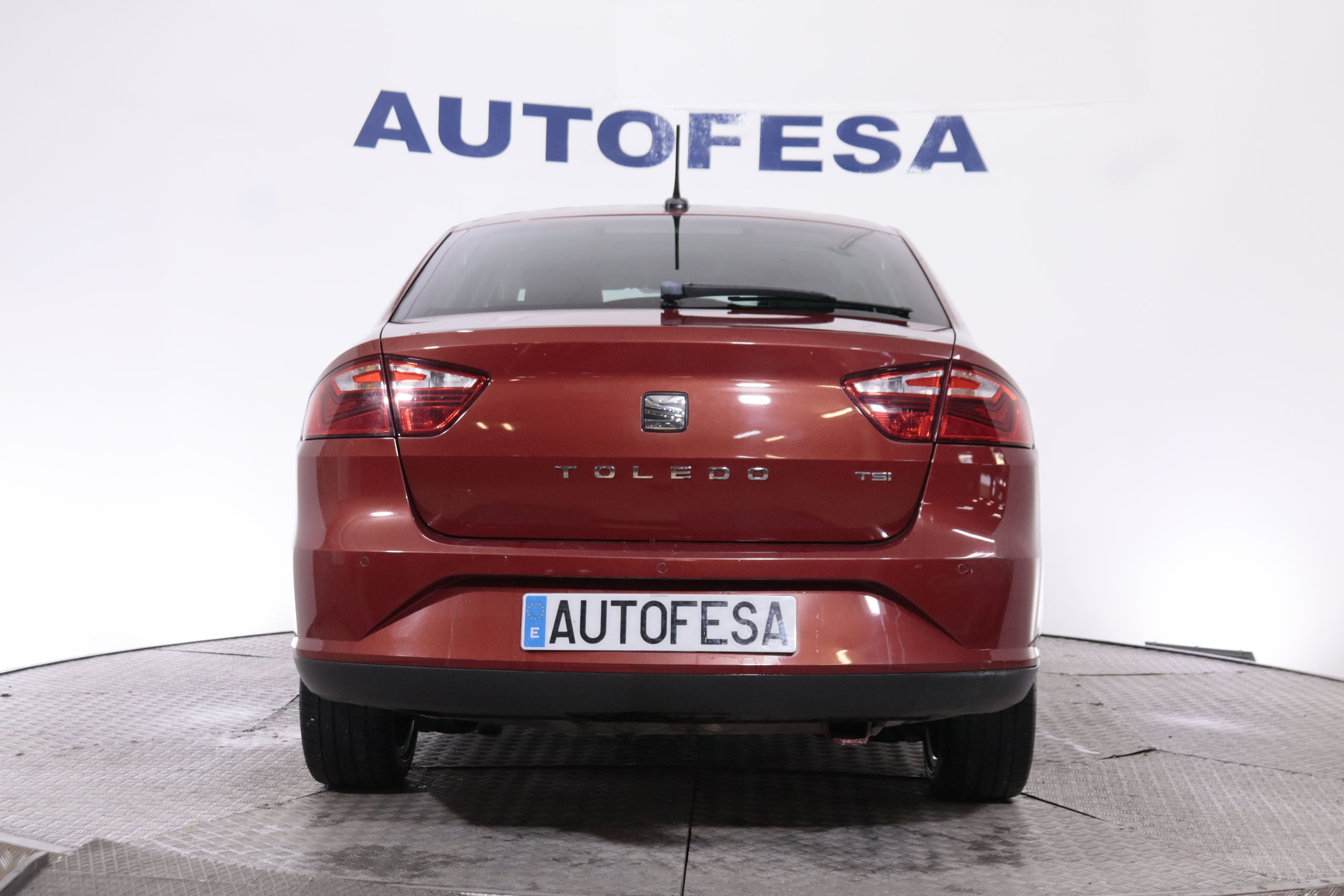 Seat Toledo 1.2 TSI I.TECH 105CV 5P # NAVY, PARKTRONIC foto 6