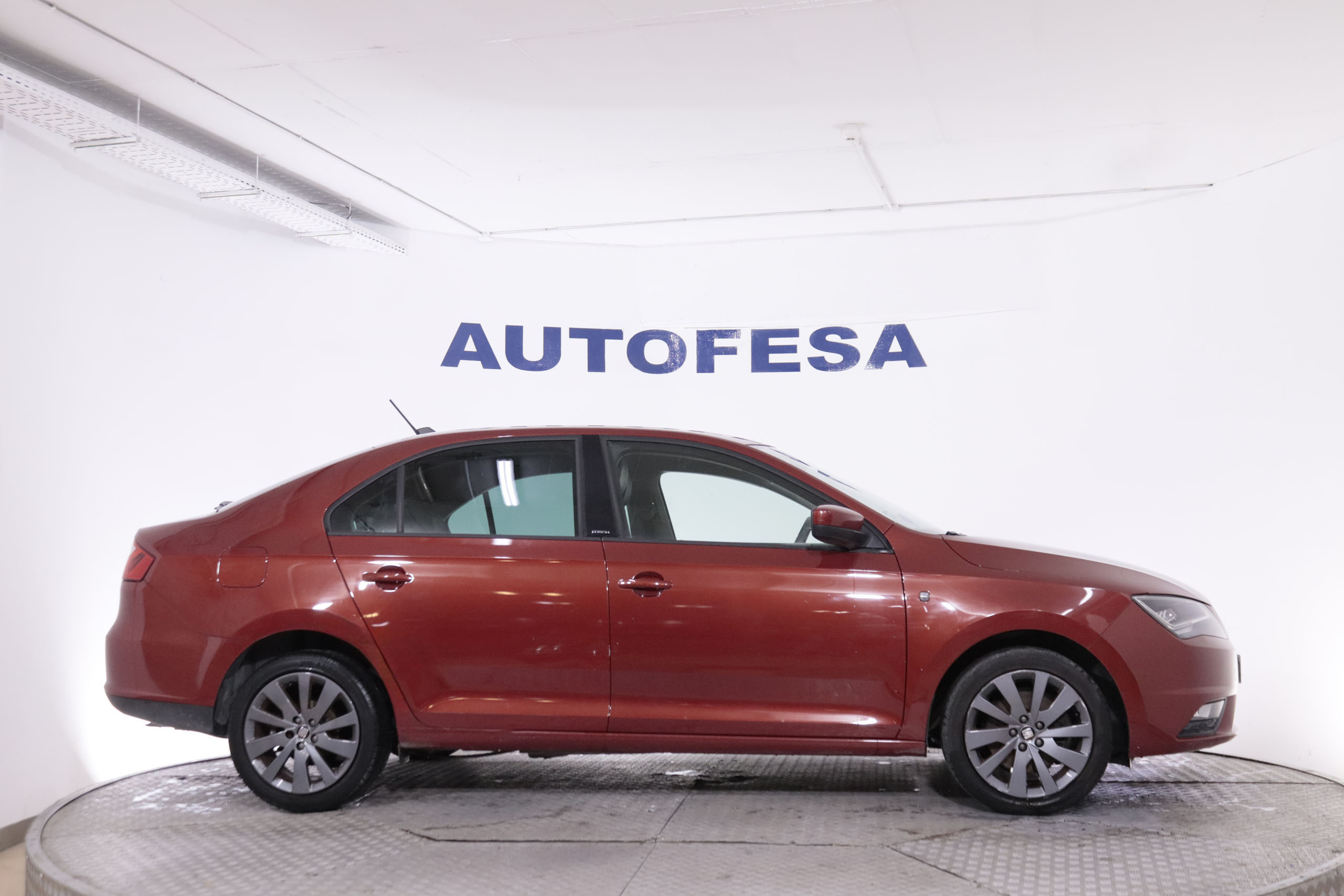 Seat Toledo 1.2 TSI I.TECH 105CV 5P # NAVY, PARKTRONIC foto 9