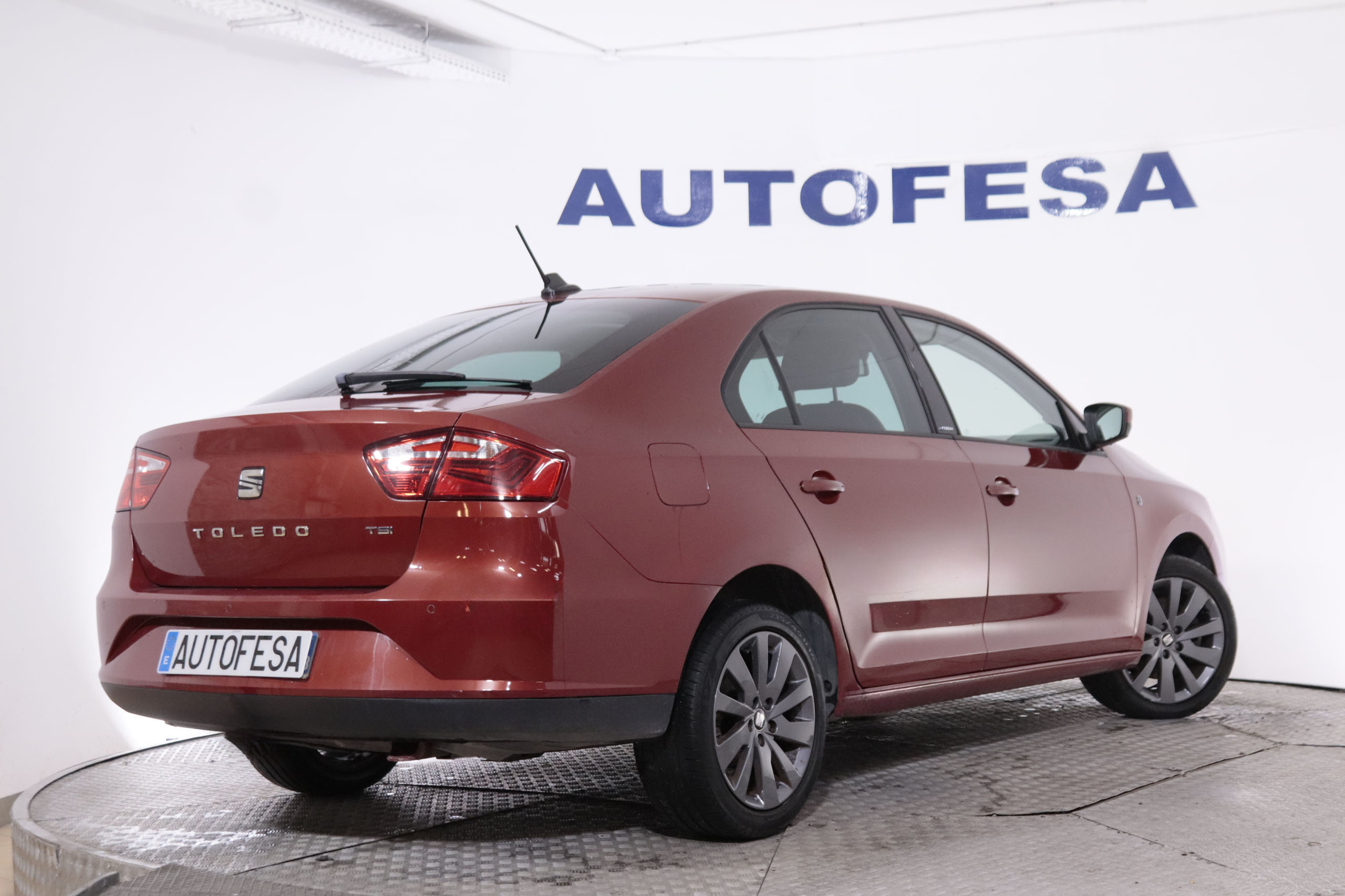 Seat Toledo 1.2 TSI I.TECH 105CV 5P # NAVY, PARKTRONIC foto 7