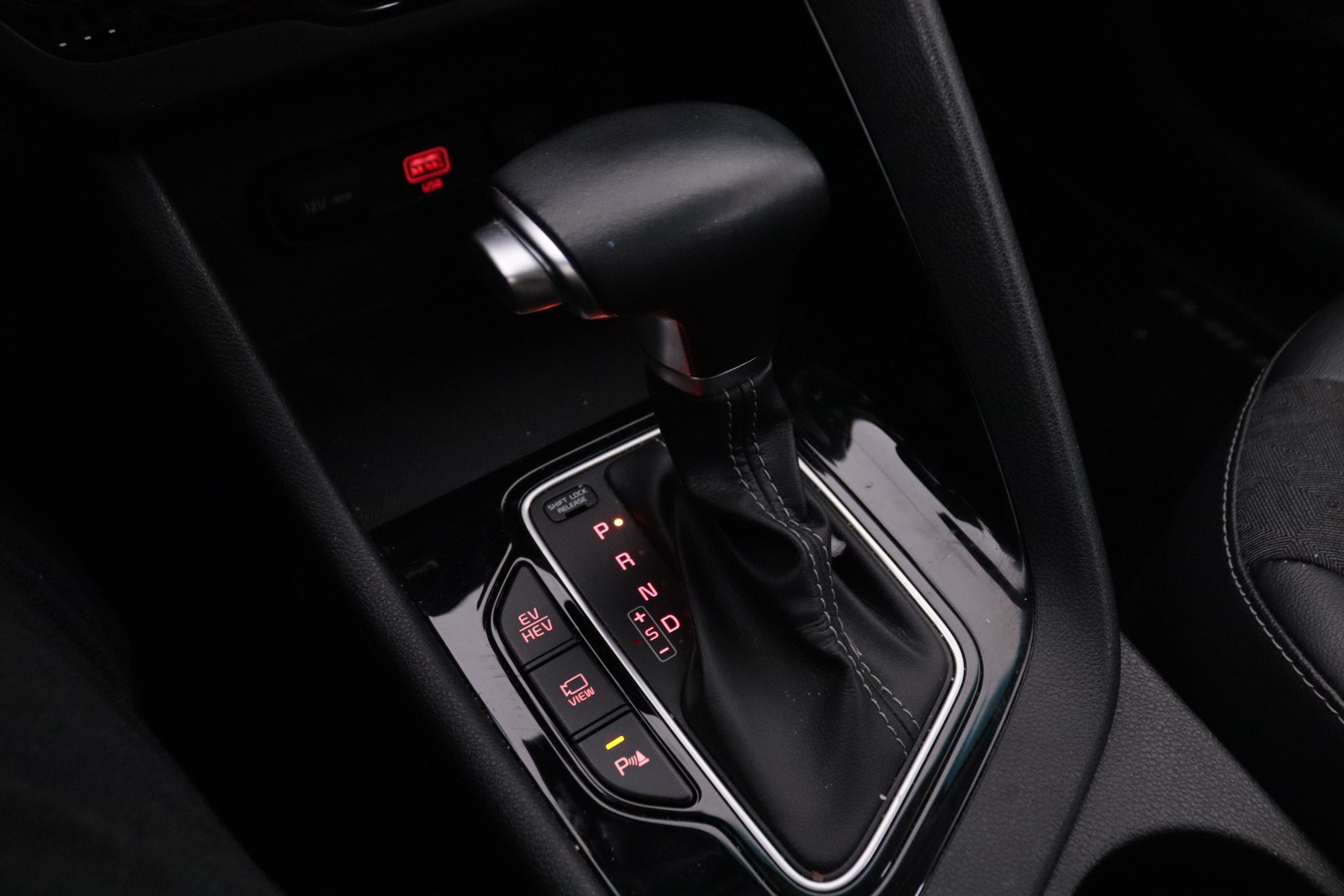 Kia Niro 1.6 PHEV GDI DRIVE AUTO 141CV 5P # IVA DEDUCIBLE,NAVY, PARKTRONIC foto 22