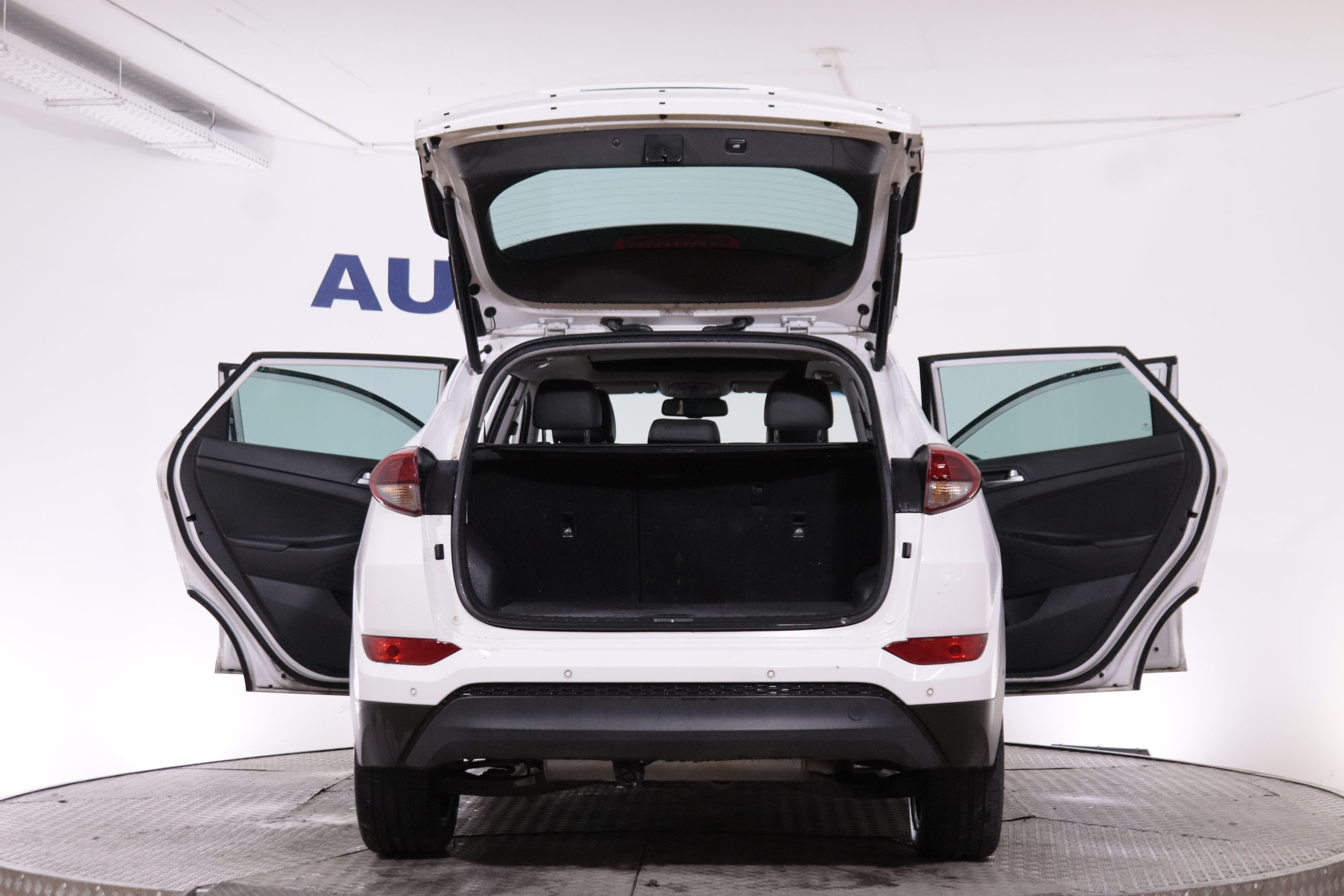 Hyundai Tucson 1.7 CRDI TECNO SKY AUTO 141CV 5P #CUERO, TECHO PANORAMICO, - Foto 10