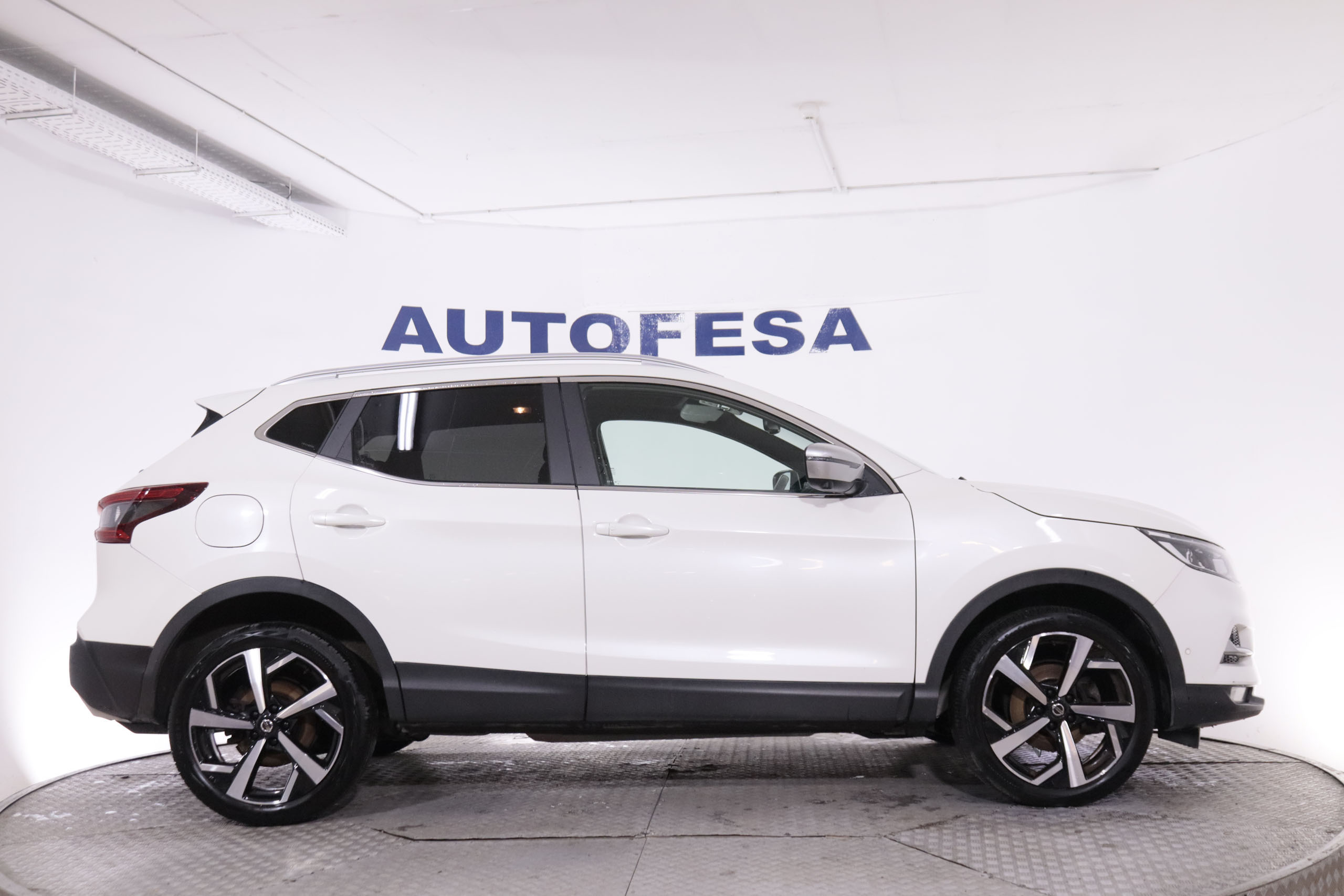 Nissan Qashqai 1.5 DCI TEKNA 115CV 5P # CUERO, TECHO PANORAMICO, NAVY foto 9