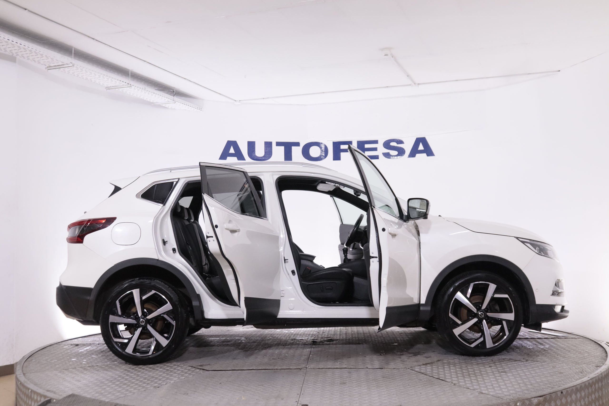 Nissan Qashqai 1.5 DCI TEKNA 115CV 5P # CUERO, TECHO PANORAMICO, NAVY foto 12