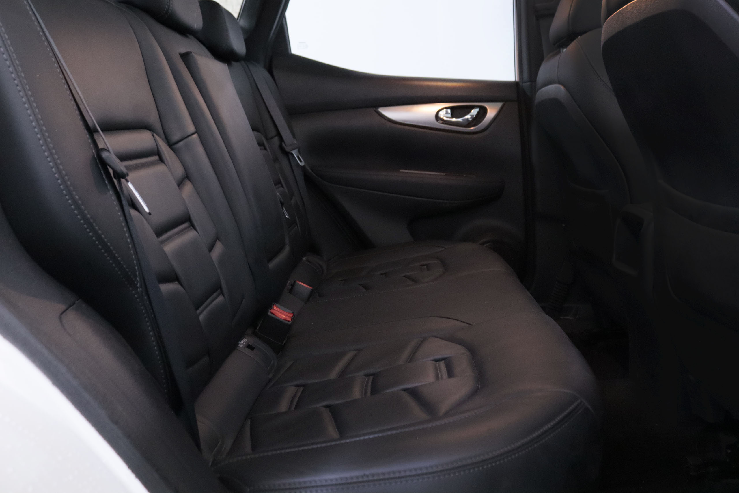 Nissan Qashqai 1.5 DCI TEKNA 115CV 5P # CUERO, TECHO PANORAMICO, NAVY - Foto 25