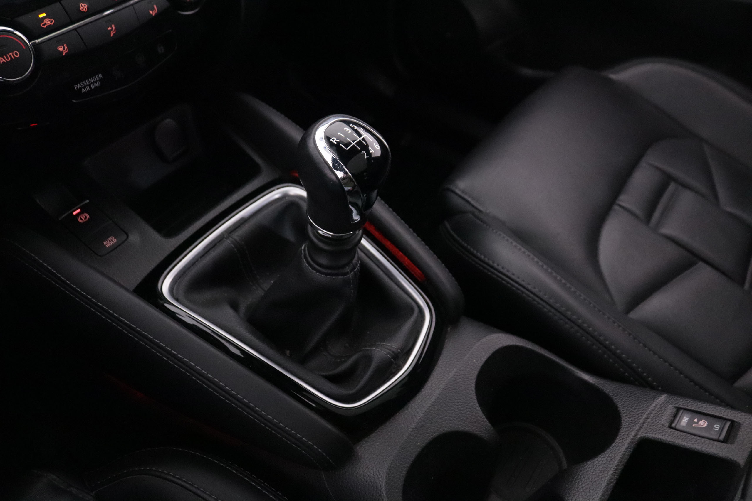 Nissan Qashqai 1.5 DCI TEKNA 115CV 5P # CUERO, TECHO PANORAMICO, NAVY - Foto 20