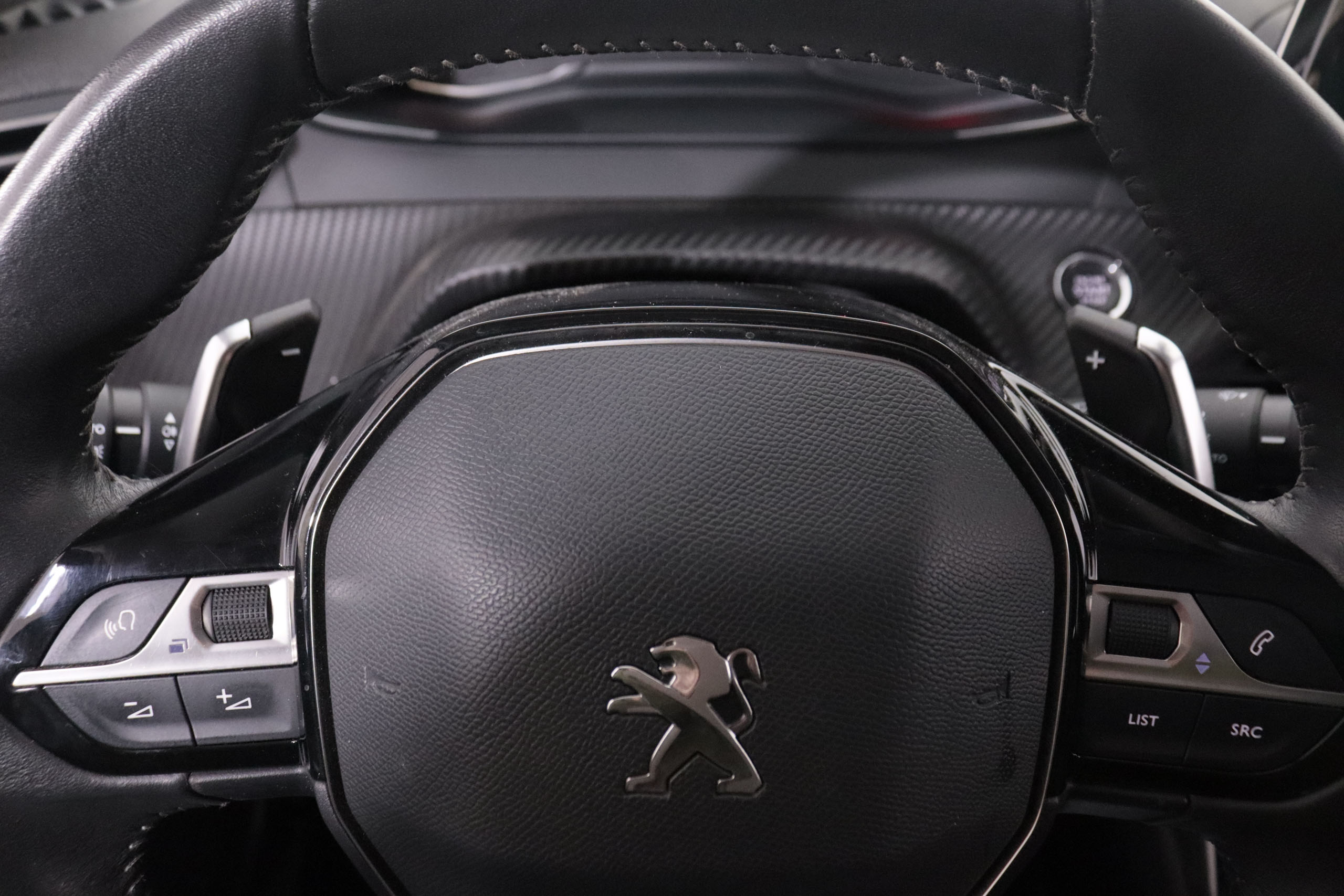 Peugeot 2008 1.2 ALLURE AUTO 130CV 5P #NAVY, PARKTRONIC foto 18