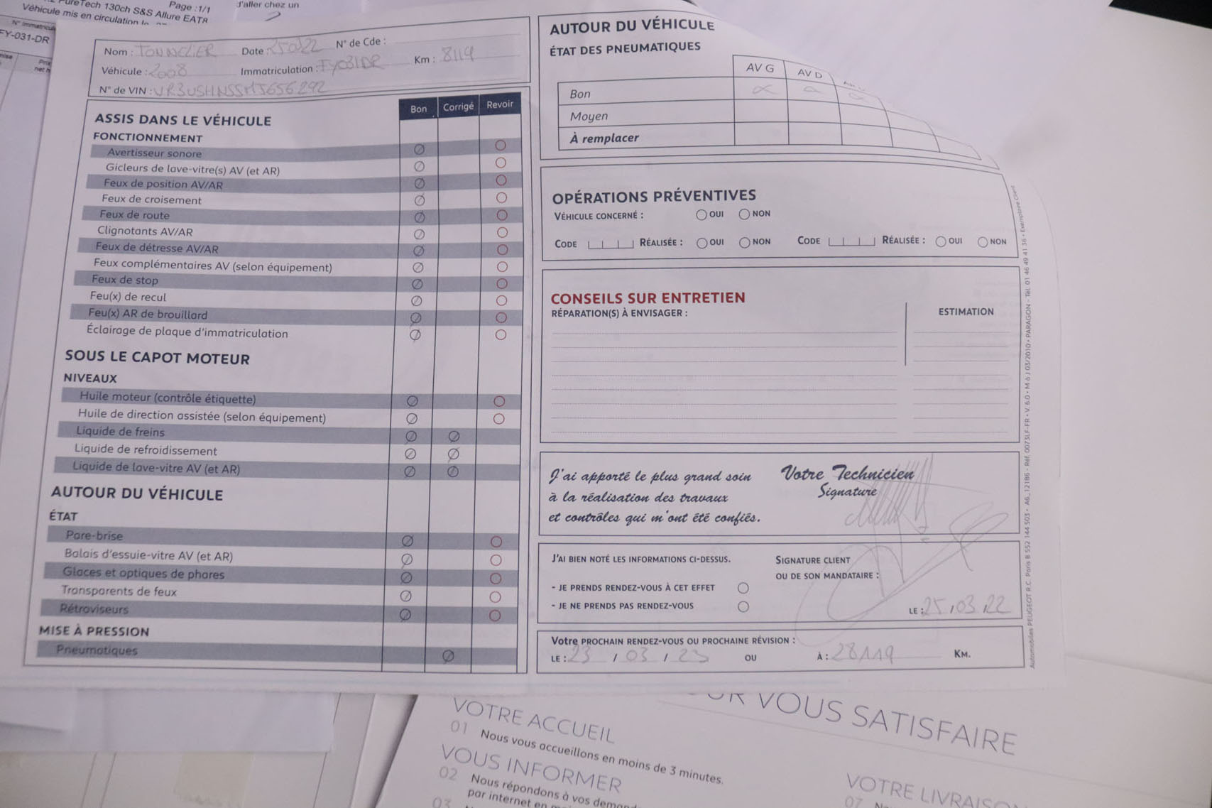 Peugeot 2008 1.2 ALLURE AUTO 130CV 5P #NAVY, PARKTRONIC foto 35