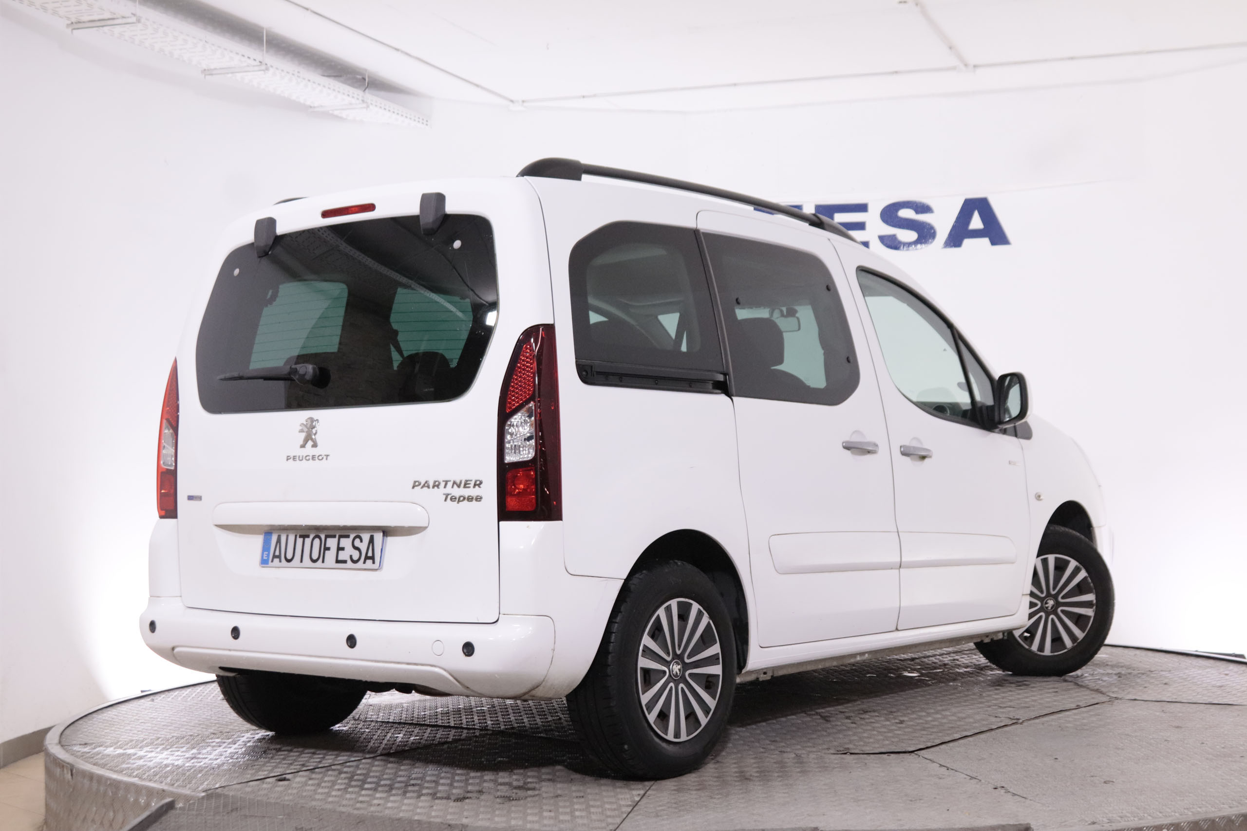 Peugeot Partner 1.2 STYLE 110CV 5P # NAVY, PARKTRONIC foto 7