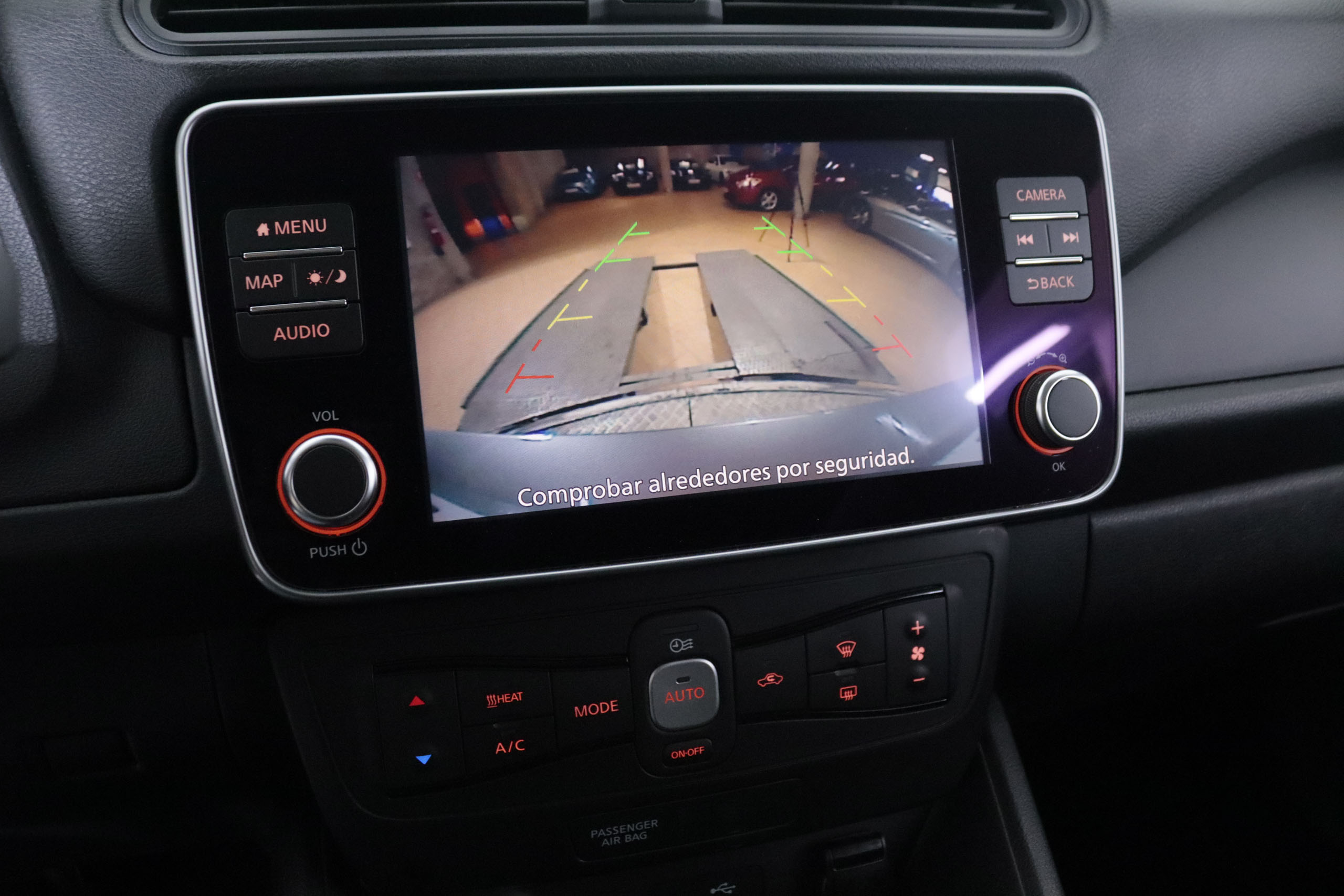 Nissan Leaf 40KWH 10  ANIVERSARIO 150CV 5P # NAVY, CAMARA REVERSA, foto 19