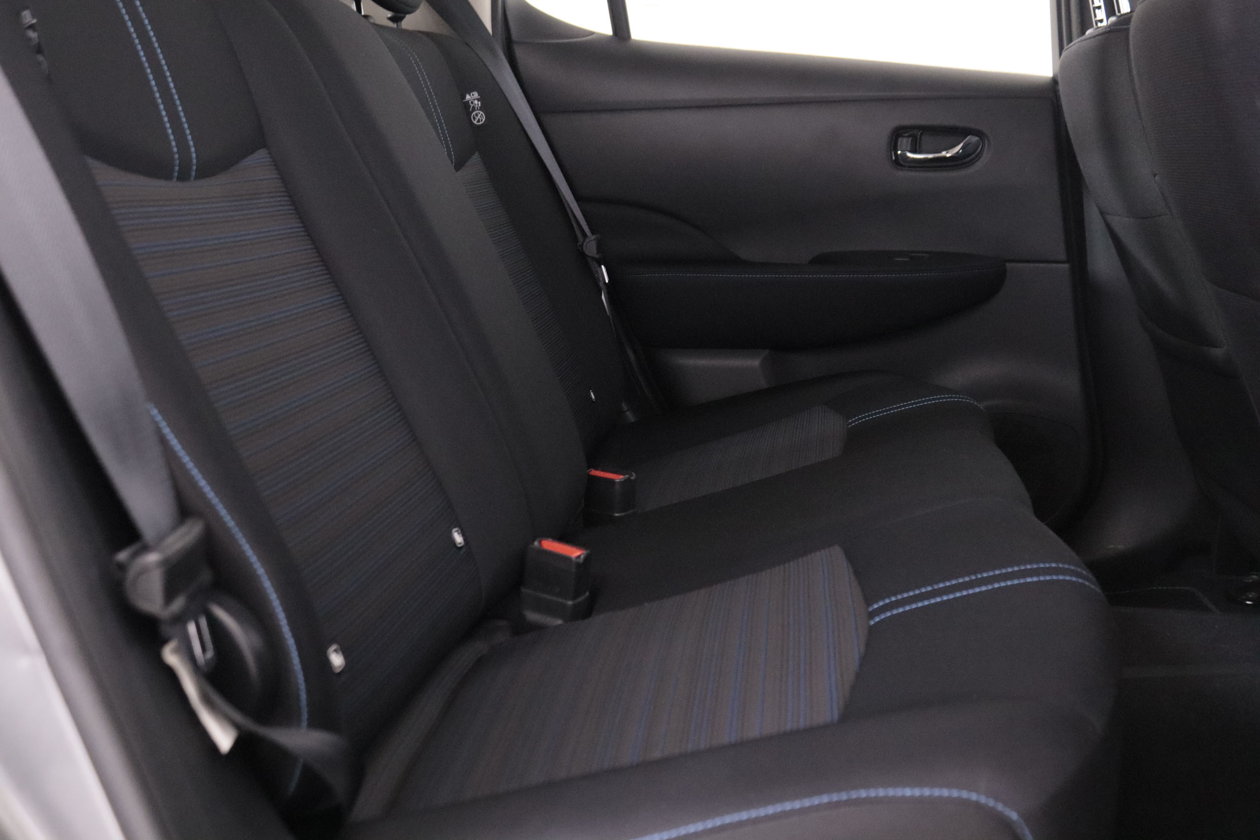 Nissan Leaf 40KWH 10  ANIVERSARIO 150CV 5P # NAVY, CAMARA REVERSA, foto 23