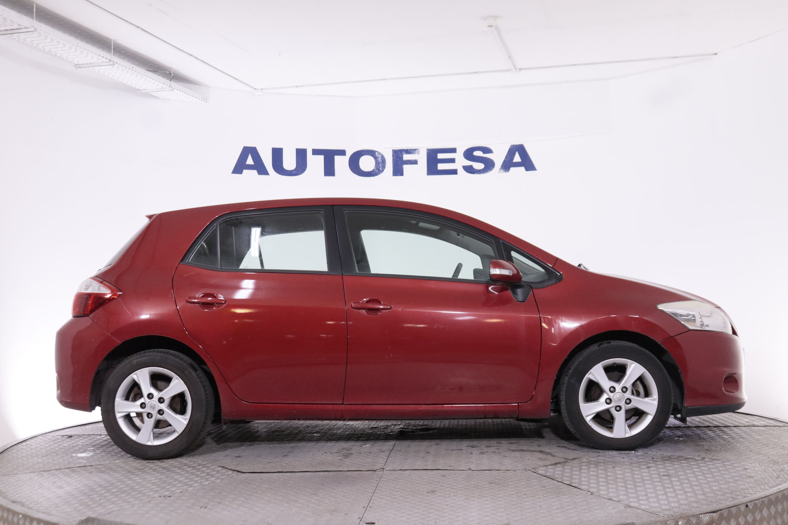 Toyota Auris 1.6i ACTIVE 132CV 5P foto 14