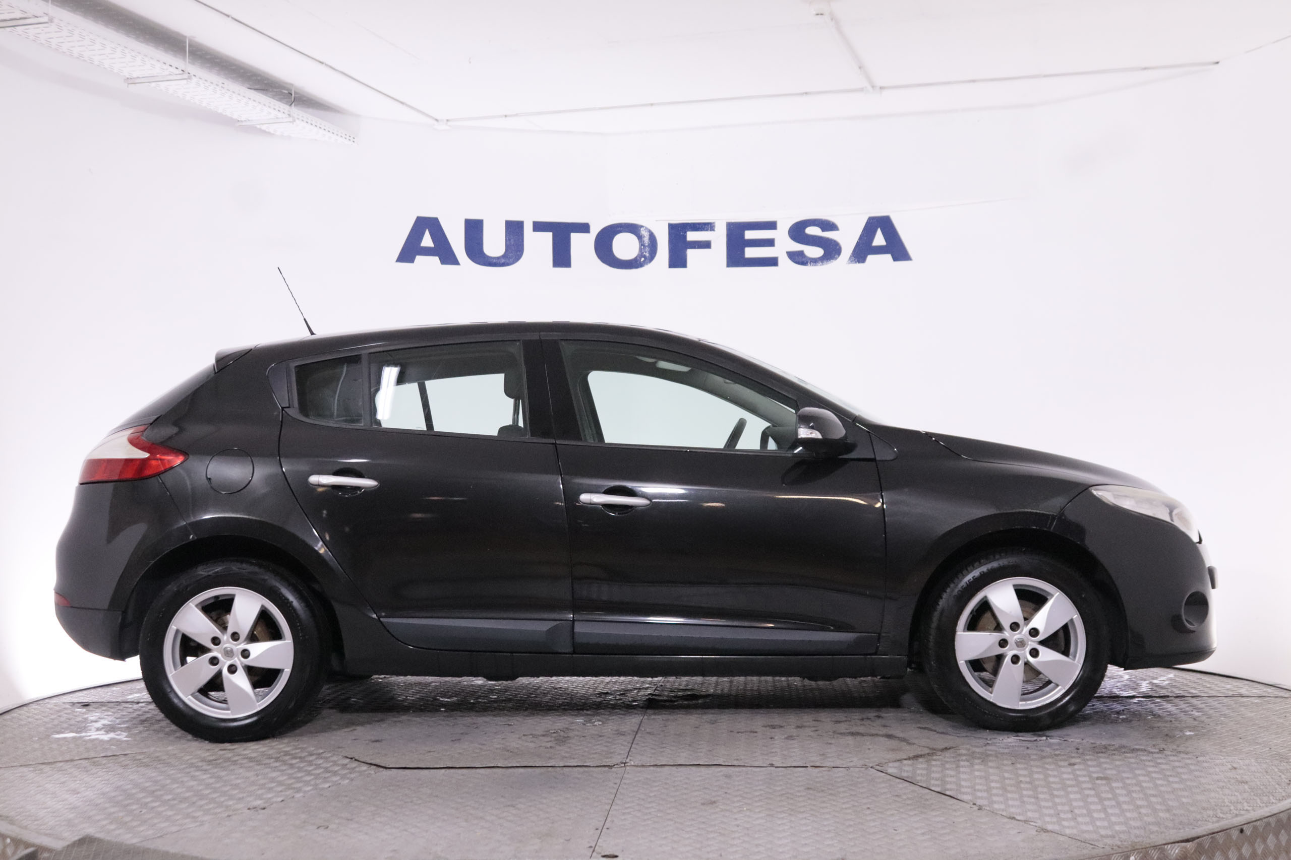 Renault Megane 1.6i AUTHENTIQUE 110CV 5P foto 10