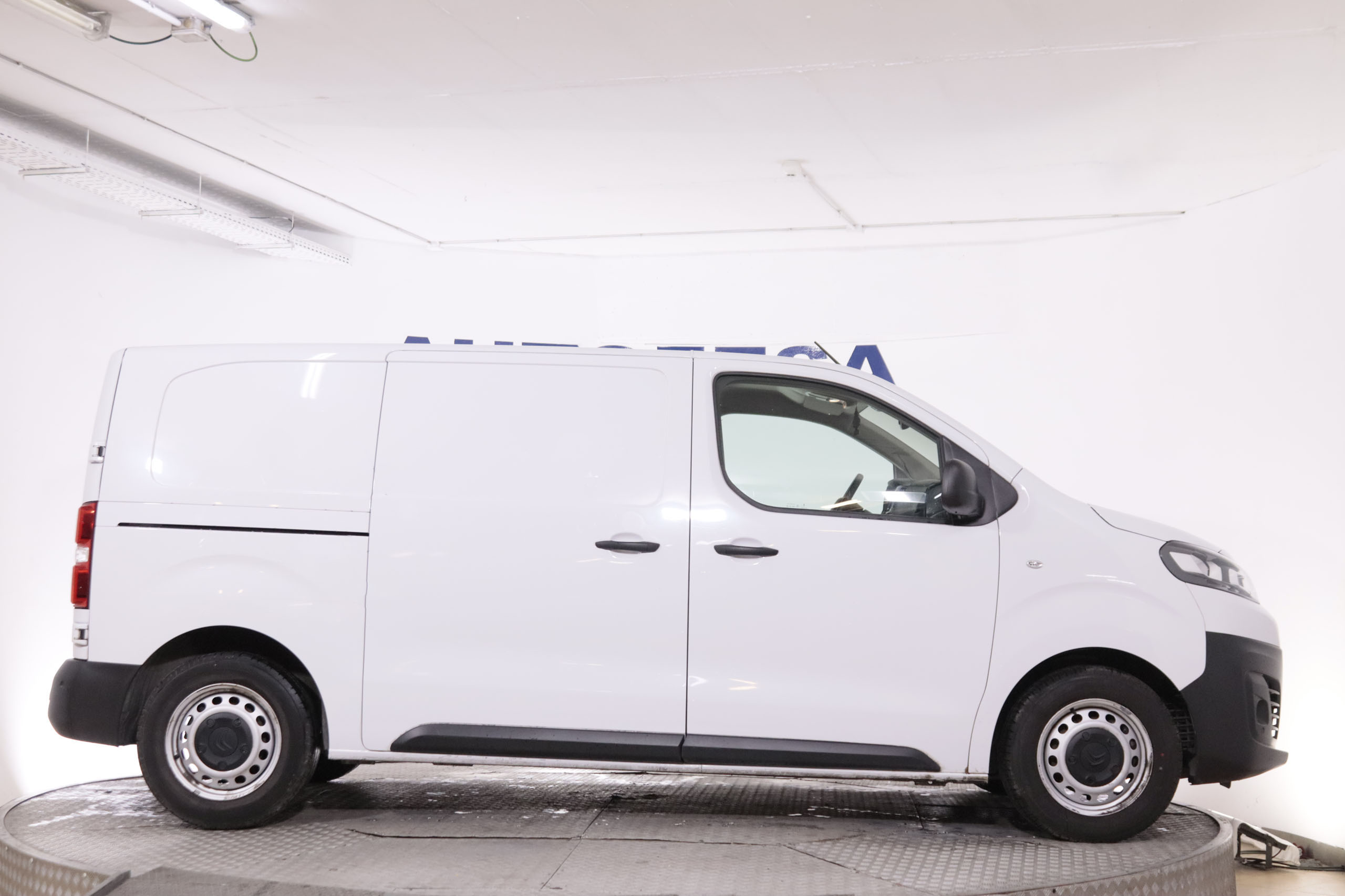 Citroen Jumpy FURGON M 1.5 120CV 4P SOLO VENTA PROFESIONALES #IVA DEDUCIBLE, NAVY, PARKTRONIC foto 9