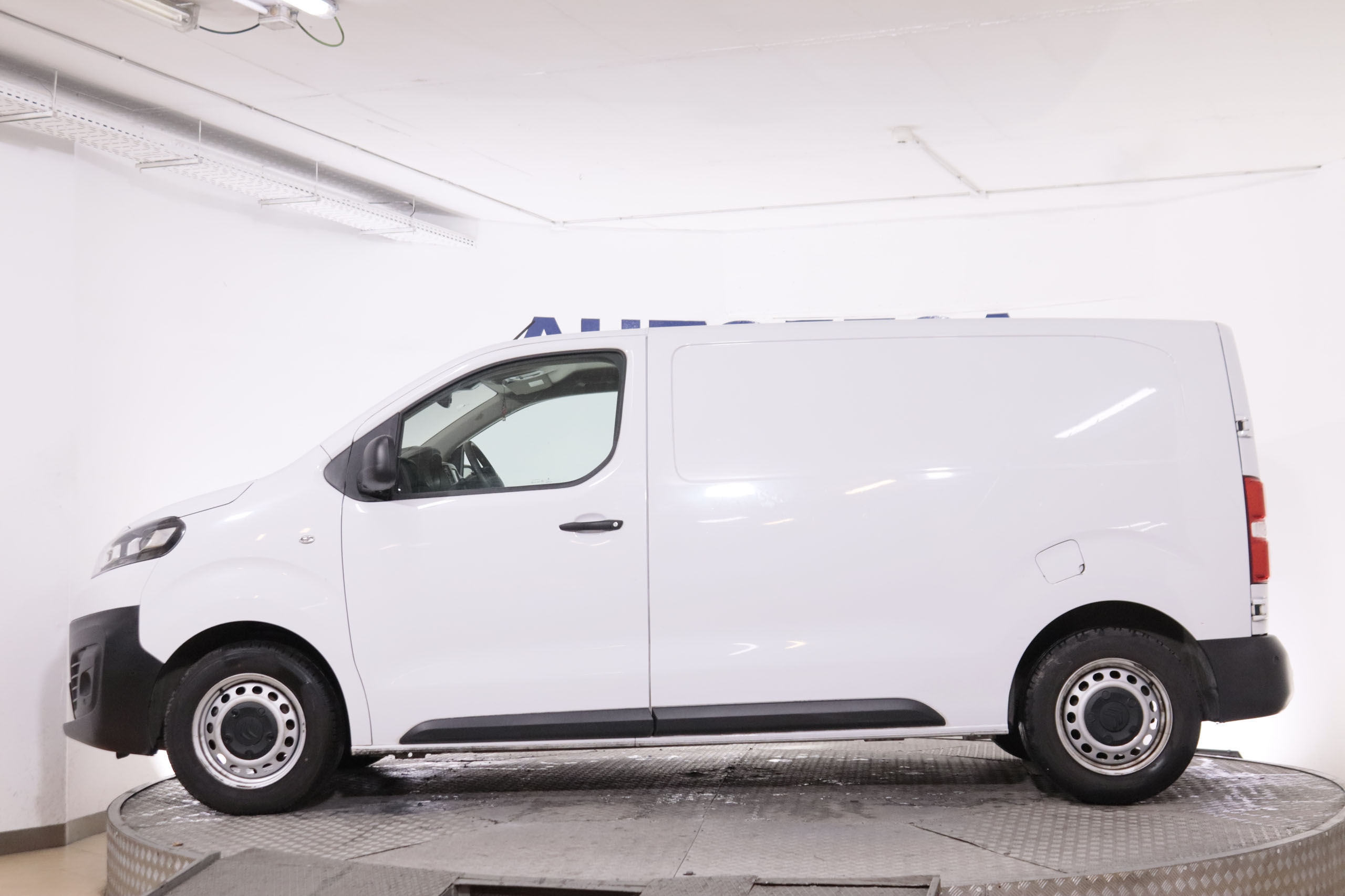 Citroen Jumpy FURGON M 1.5 120CV 4P SOLO VENTA PROFESIONALES #IVA DEDUCIBLE, NAVY, PARKTRONIC foto 13