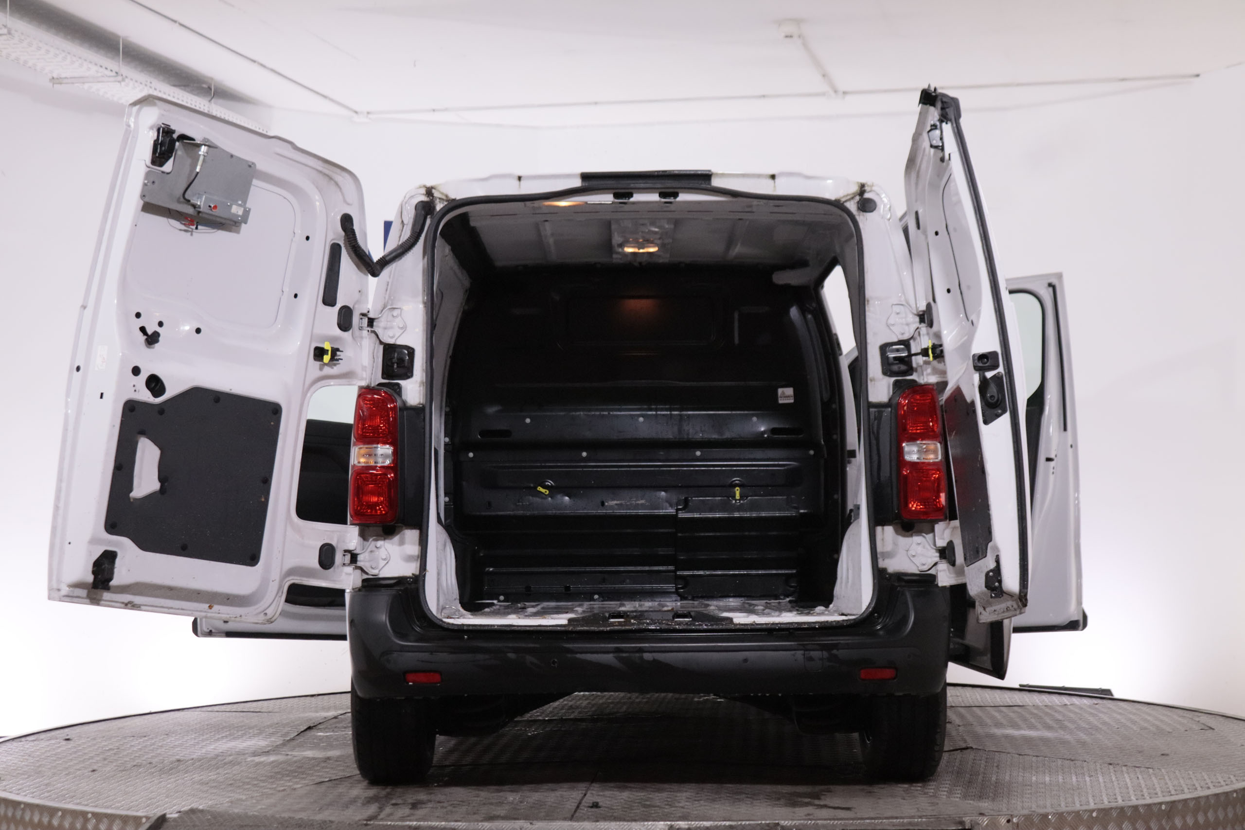 Citroen Jumpy FURGON M 1.5 120CV 4P SOLO VENTA PROFESIONALES #IVA DEDUCIBLE, NAVY, PARKTRONIC foto 11