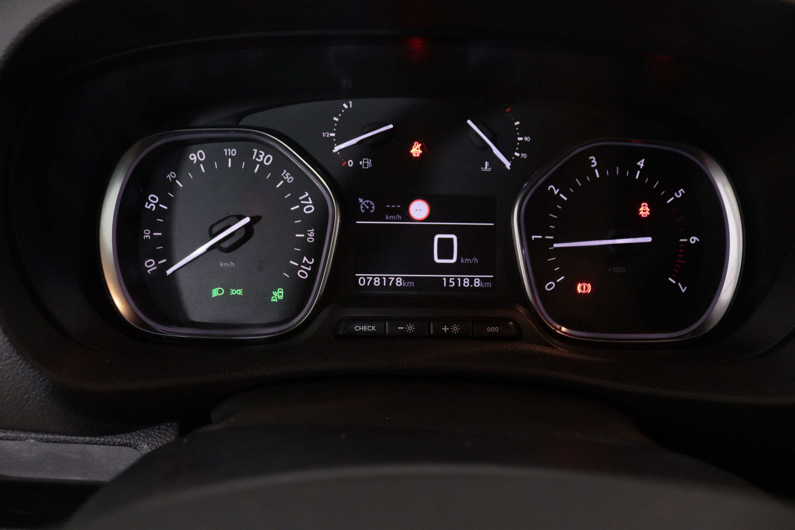 Citroen Jumpy FURGON M 1.5 120CV 4P SOLO VENTA PROFESIONALES #IVA DEDUCIBLE, NAVY, PARKTRONIC foto 17