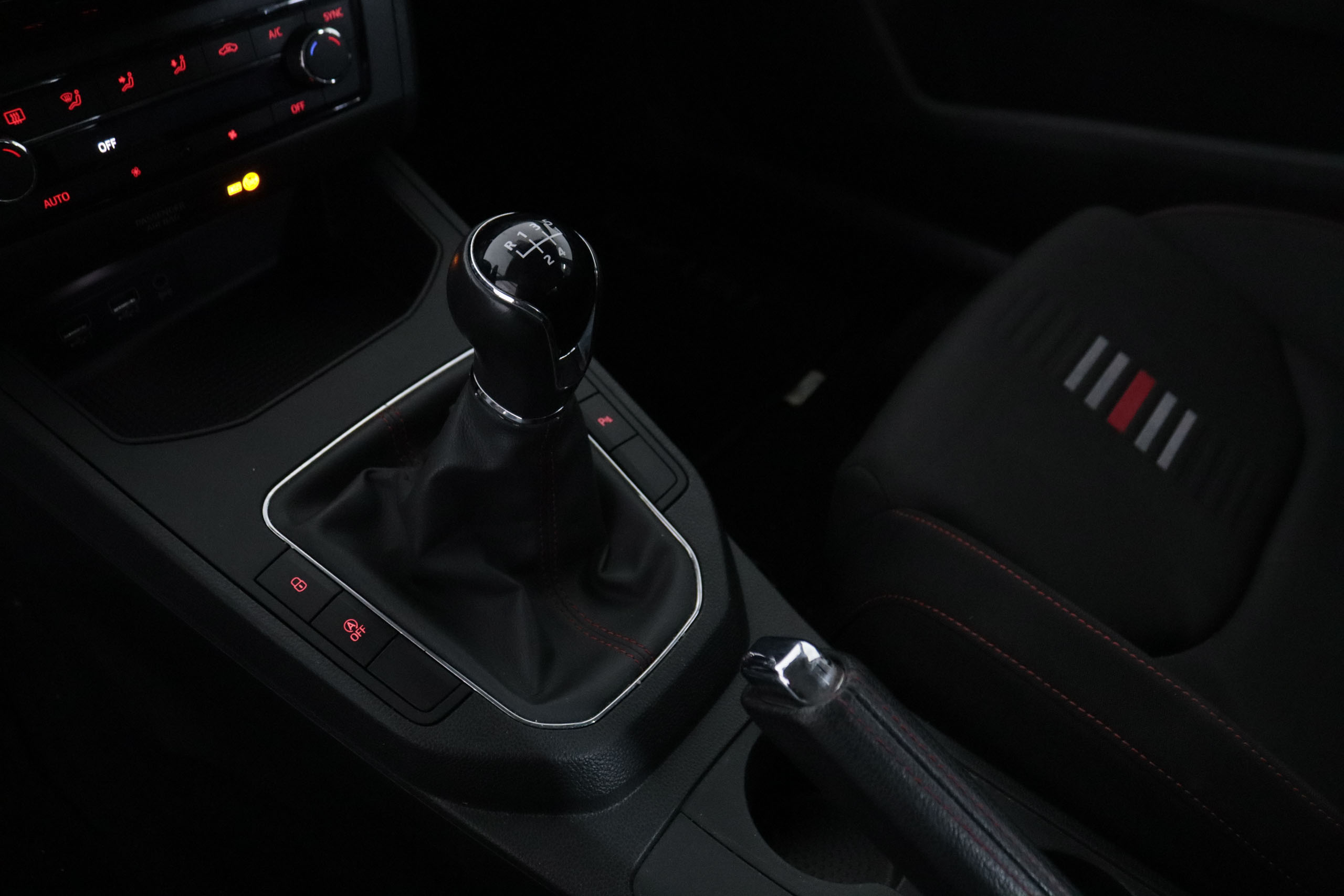 Seat Ibiza 1.0 GNC TGI FR 90CV 5P #CAMARA TRASERA, BLUETOOTH foto 22