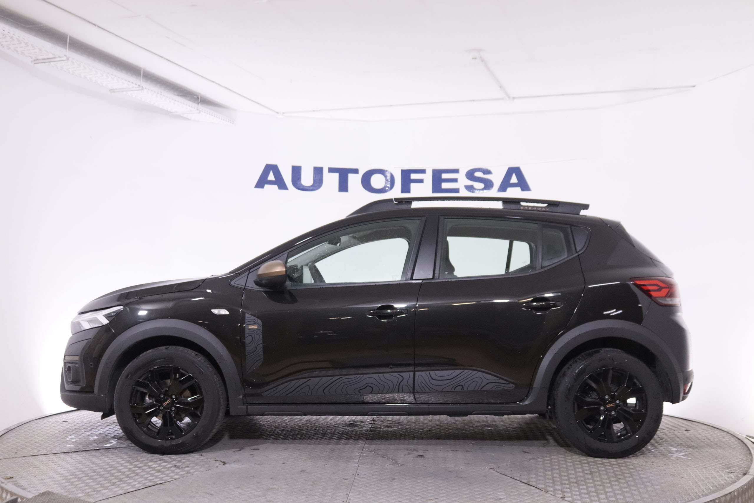 Dacia Sandero 1.0 HEV GLP STEPWAY EXTREME 100CV 5P #IVA DEDUCIBLE, NAVY, PARKTRONIC foto 10
