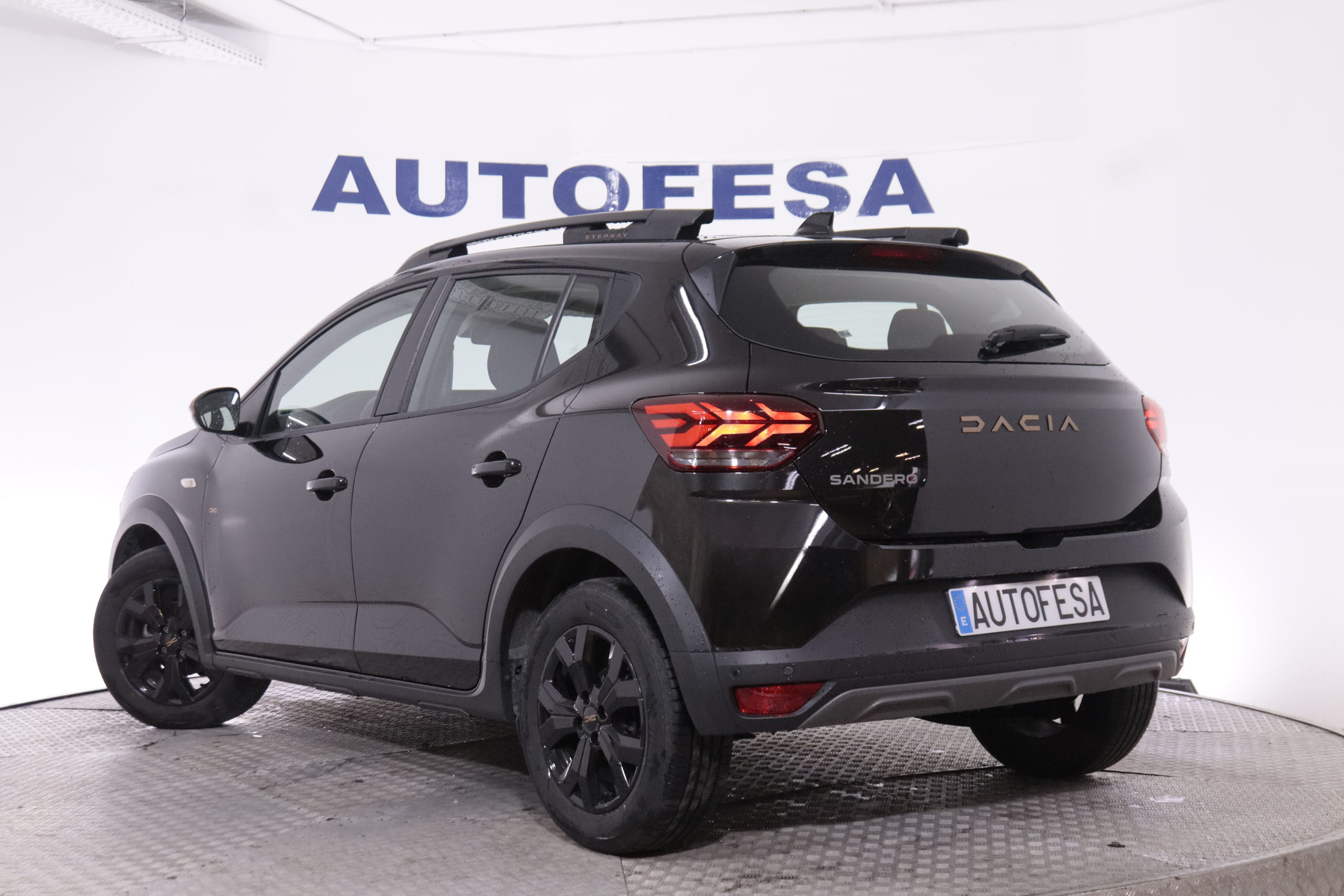 Dacia Sandero 1.0 HEV GLP STEPWAY EXTREME 100CV 5P #IVA DEDUCIBLE, NAVY, PARKTRONIC foto 5