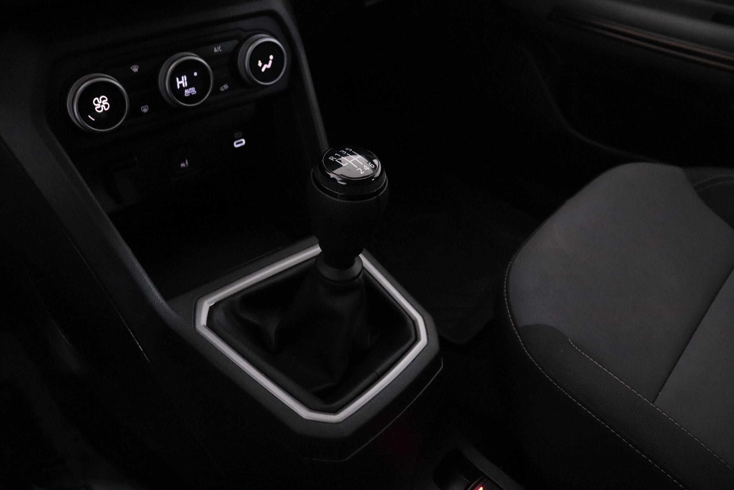 Dacia Sandero 1.0 HEV GLP STEPWAY EXTREME 100CV 5P #IVA DEDUCIBLE, NAVY, PARKTRONIC - Foto 22