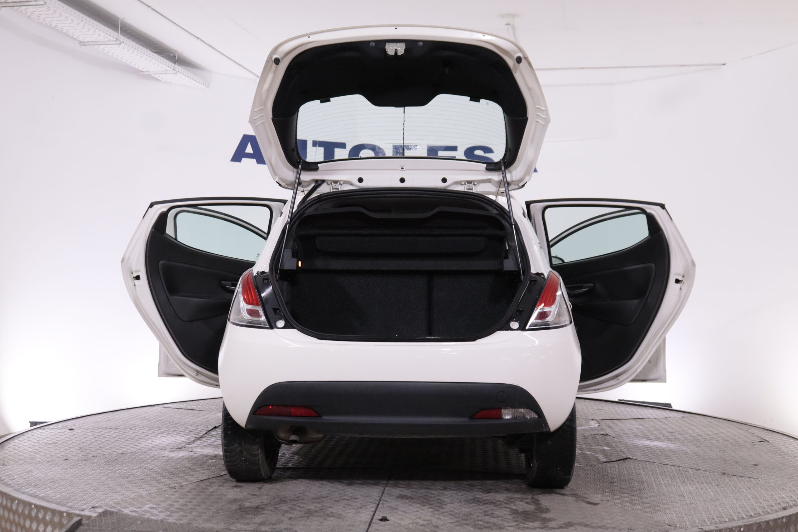 Lancia Ypsilon 1.2 elefantino evo II 69CV 5P foto 10