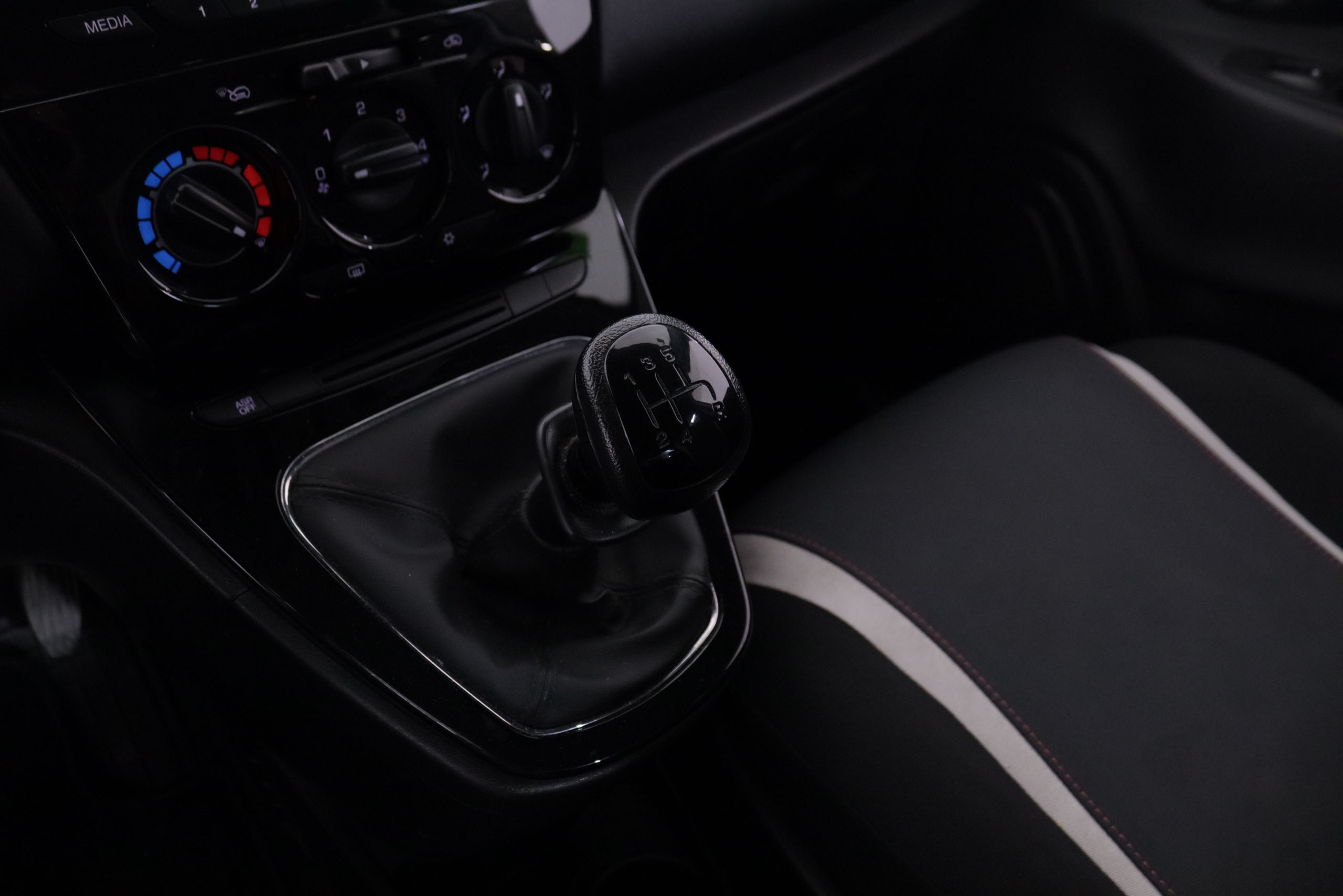 Lancia Ypsilon 1.2 elefantino evo II 69CV 5P foto 19