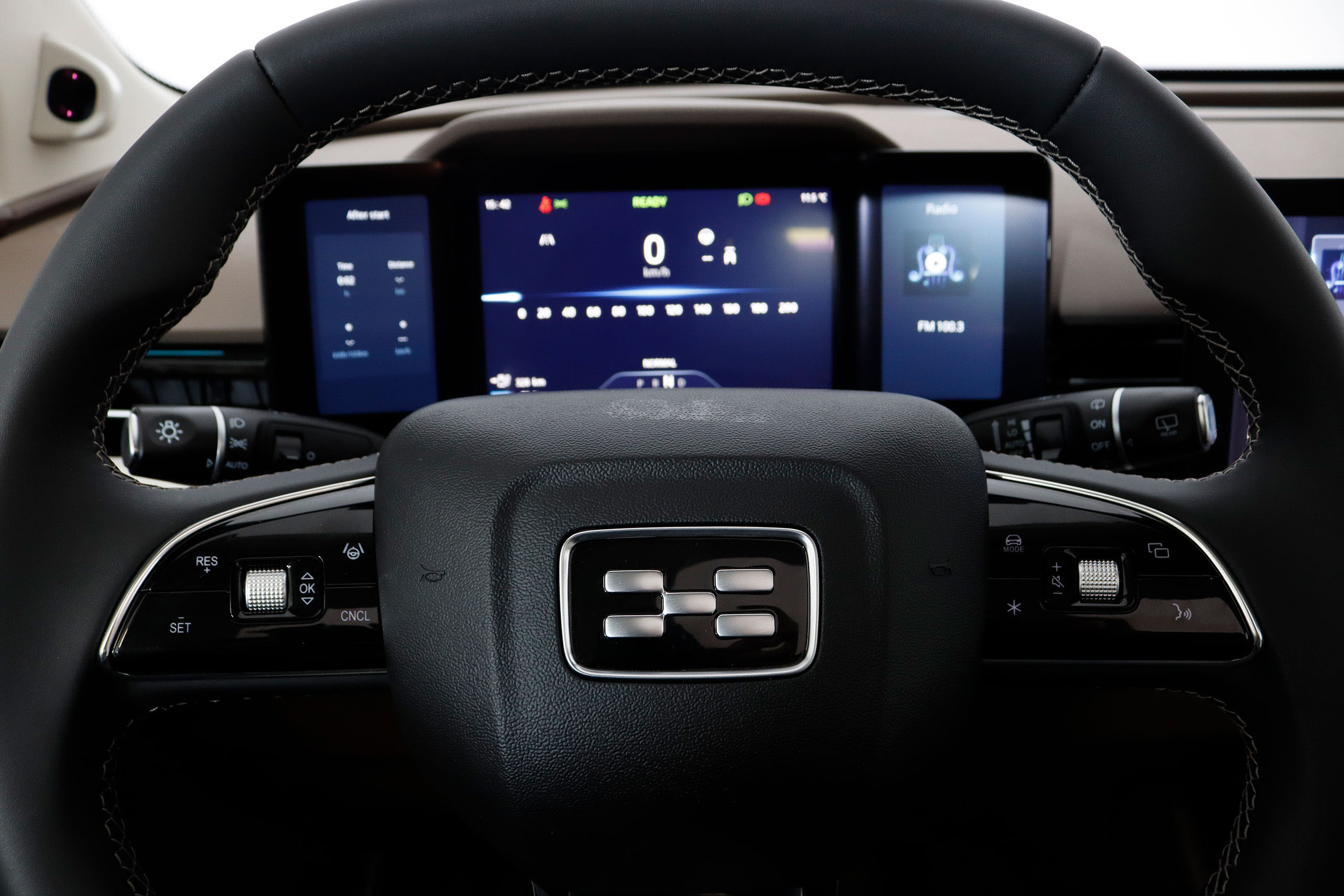 AIWAYS U5 ELECTRICO PRIME 204CV AUTO 5P A ESTRENAR # GARANTIA DE FABRICA 10/2028, IVA DEDUCIBLE, CUERO, TECHO ELECTRICO PANORAMICO,  CAMARA 360 foto 19