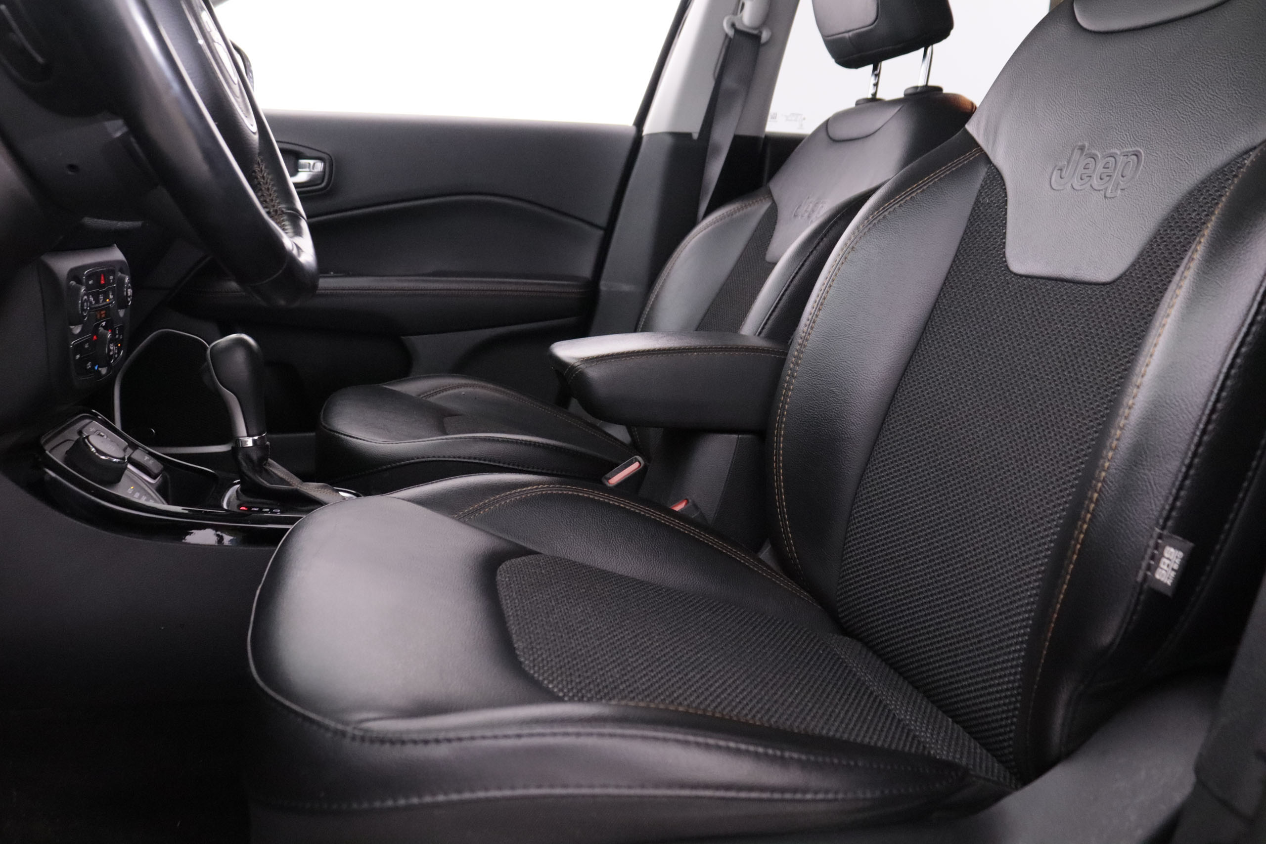 Jeep Compass 2.0 CRDI 4WD LIMITED AUTO 140CV 5P #NAVY, PARKTRONIC foto 26