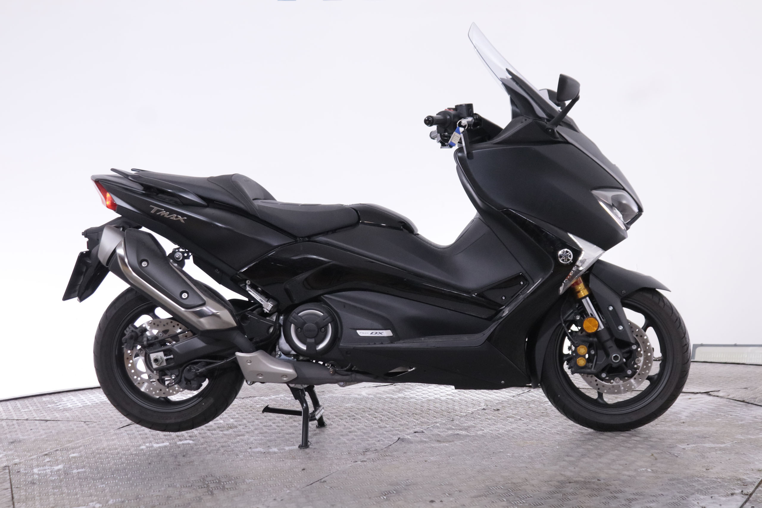 Yamaha Tmax 530 TMAX 530 DX ABS 46CV 2P # LUCES LED foto 17