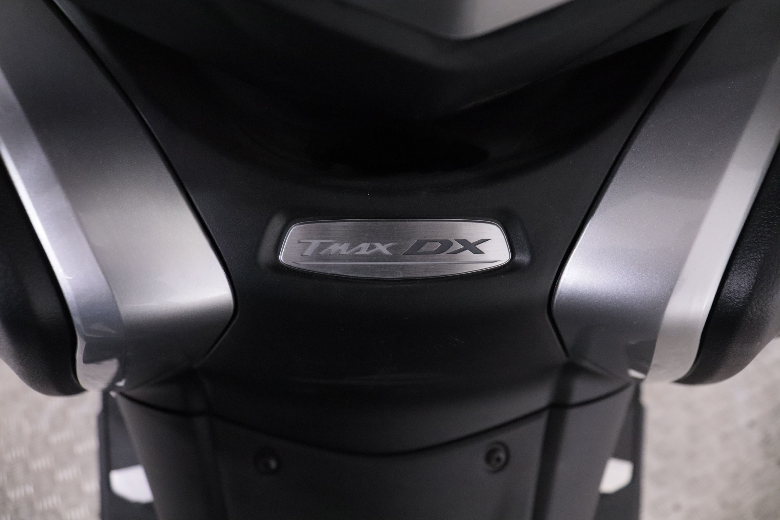 Yamaha Tmax 530 TMAX 530 DX ABS 46CV 2P # LUCES LED foto 21