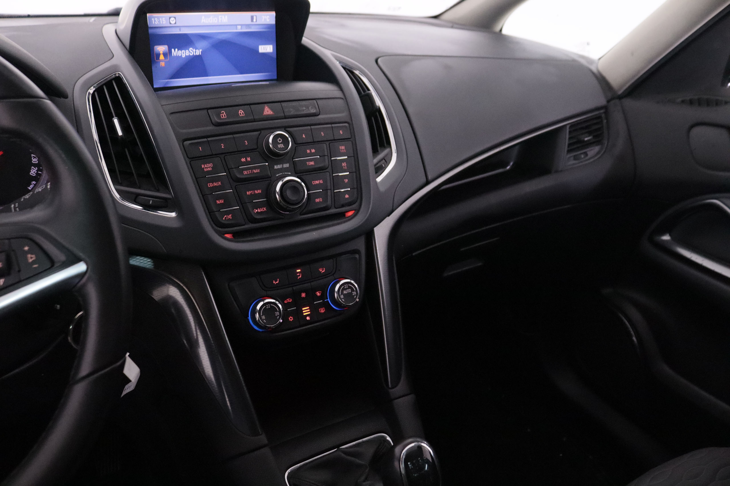 Opel Zafira 2.0 CDTI TOURER COSMO 130CV 7 PLAZAS 5P #TECHO PANORAMICO, NAVY, PARKTRONIC foto 18