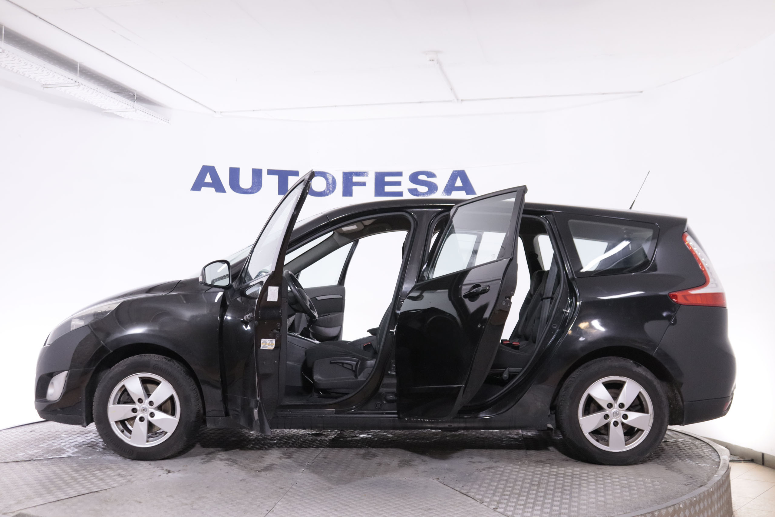 Renault Grand Scenic GRAND SCENIC 1.5 DCI 105CV 7 PLAZAS 5P foto 11