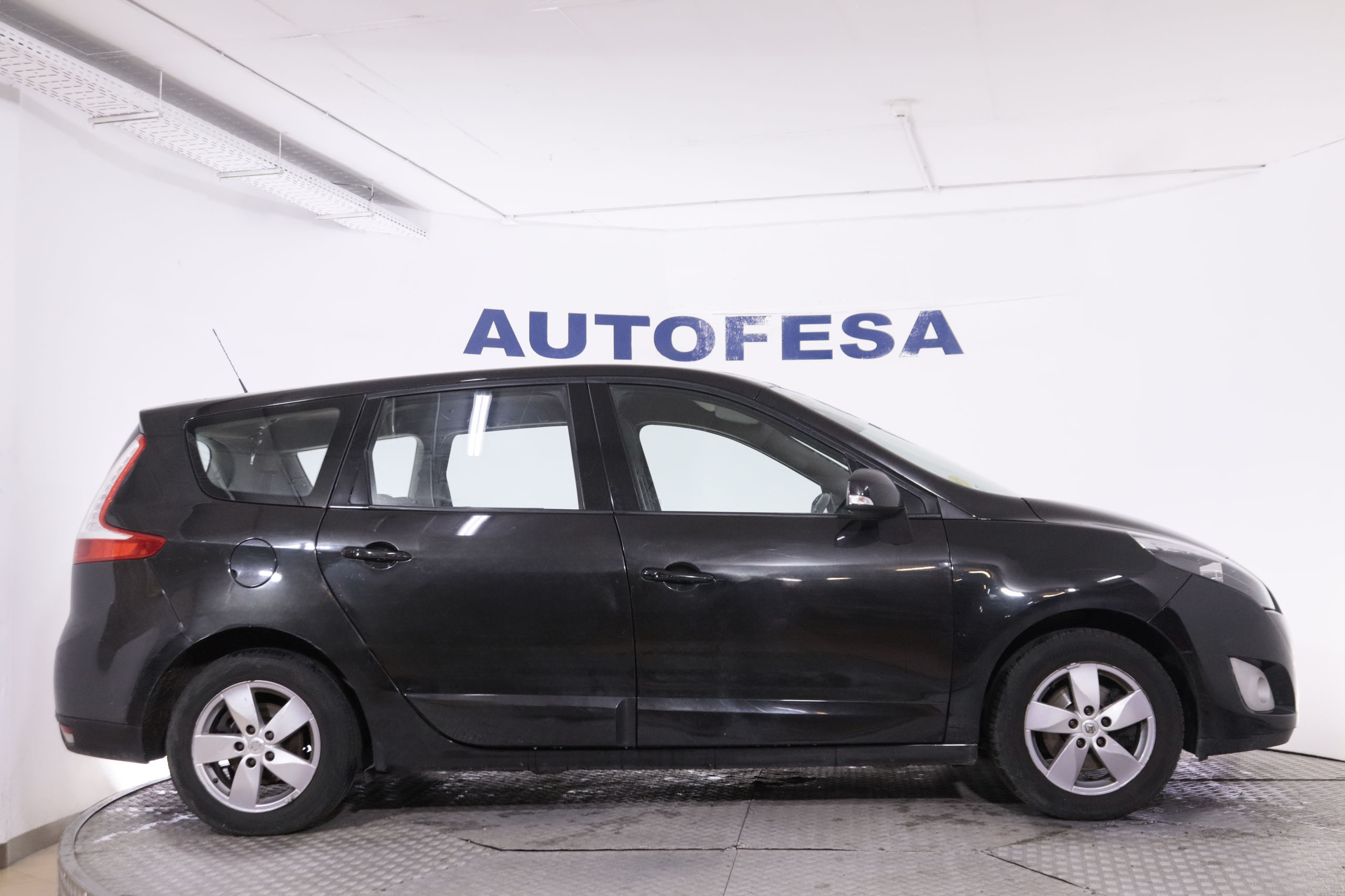 Renault Grand Scenic GRAND SCENIC 1.5 DCI 105CV 7 PLAZAS 5P foto 15