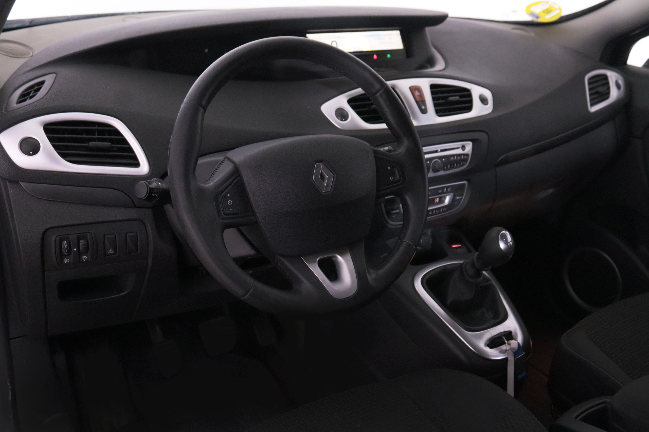 Renault Grand Scenic GRAND SCENIC 1.5 DCI 105CV 7 PLAZAS 5P foto 17