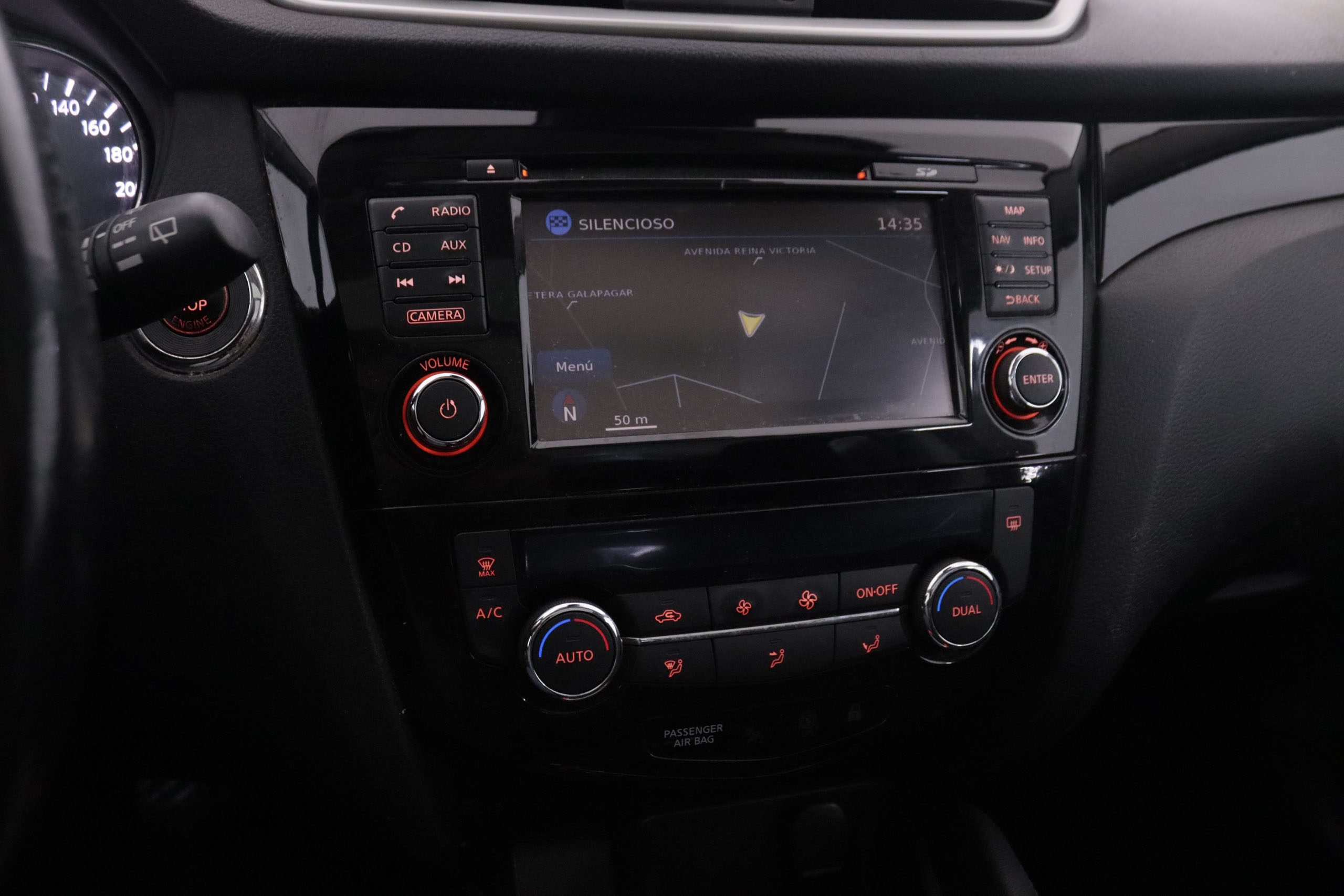 Nissan Qashqai 1.6 DCI N-CONNECTA 130CV 5P #TECHO PANORAMICO, NAVY, PARKTRONIC foto 18