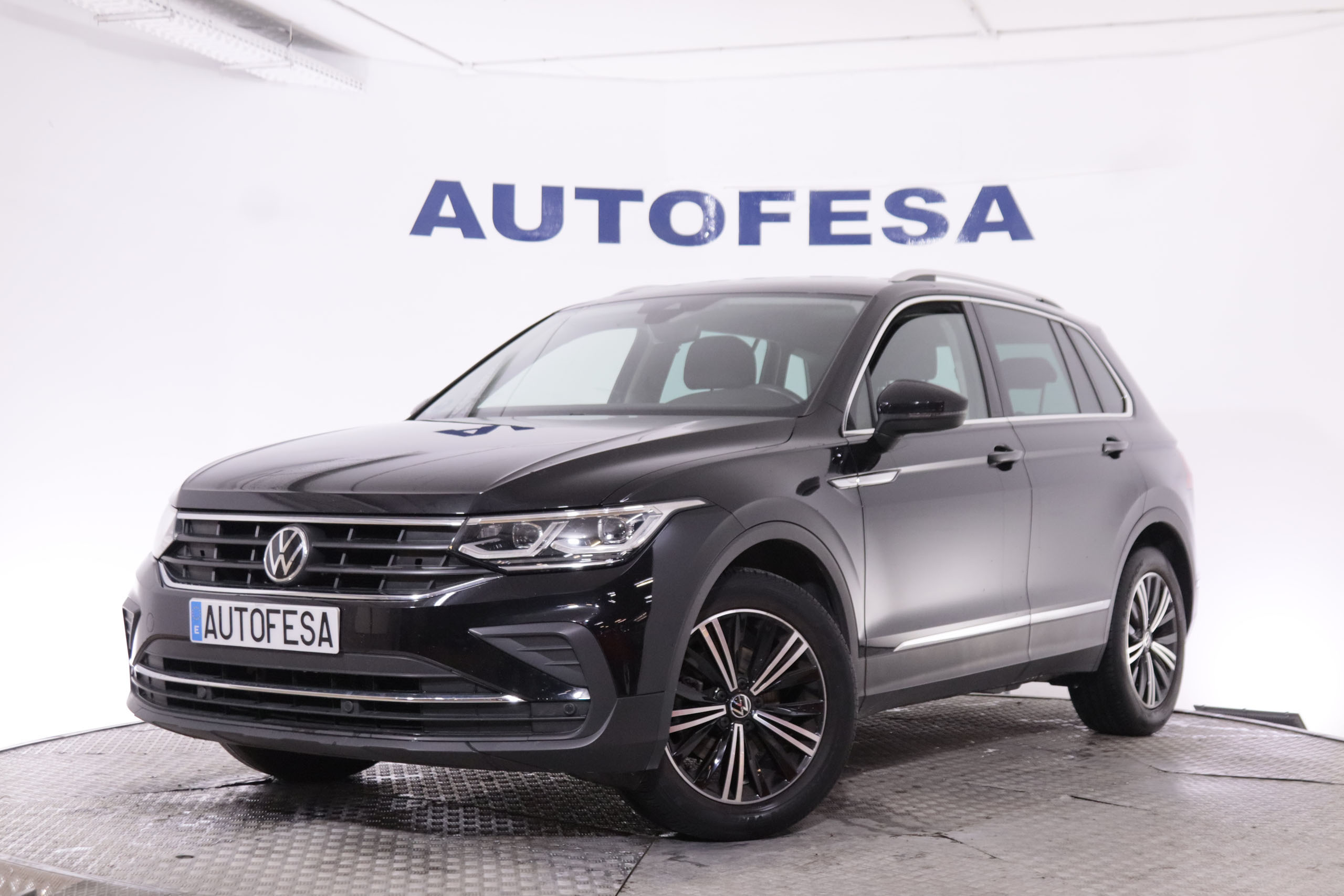 Volkswagen Tiguan 1.5 TSI LIFE 150CV 5P # IVA DEDUCIBLE, NAVY, PARKTRONIC foto 1