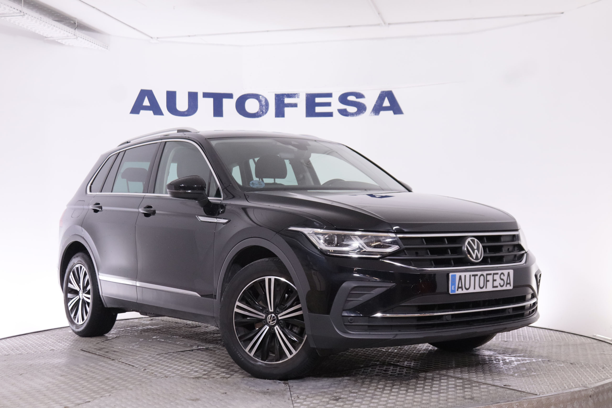 Volkswagen Tiguan 1.5 TSI LIFE 150CV 5P # IVA DEDUCIBLE, NAVY, PARKTRONIC foto 3