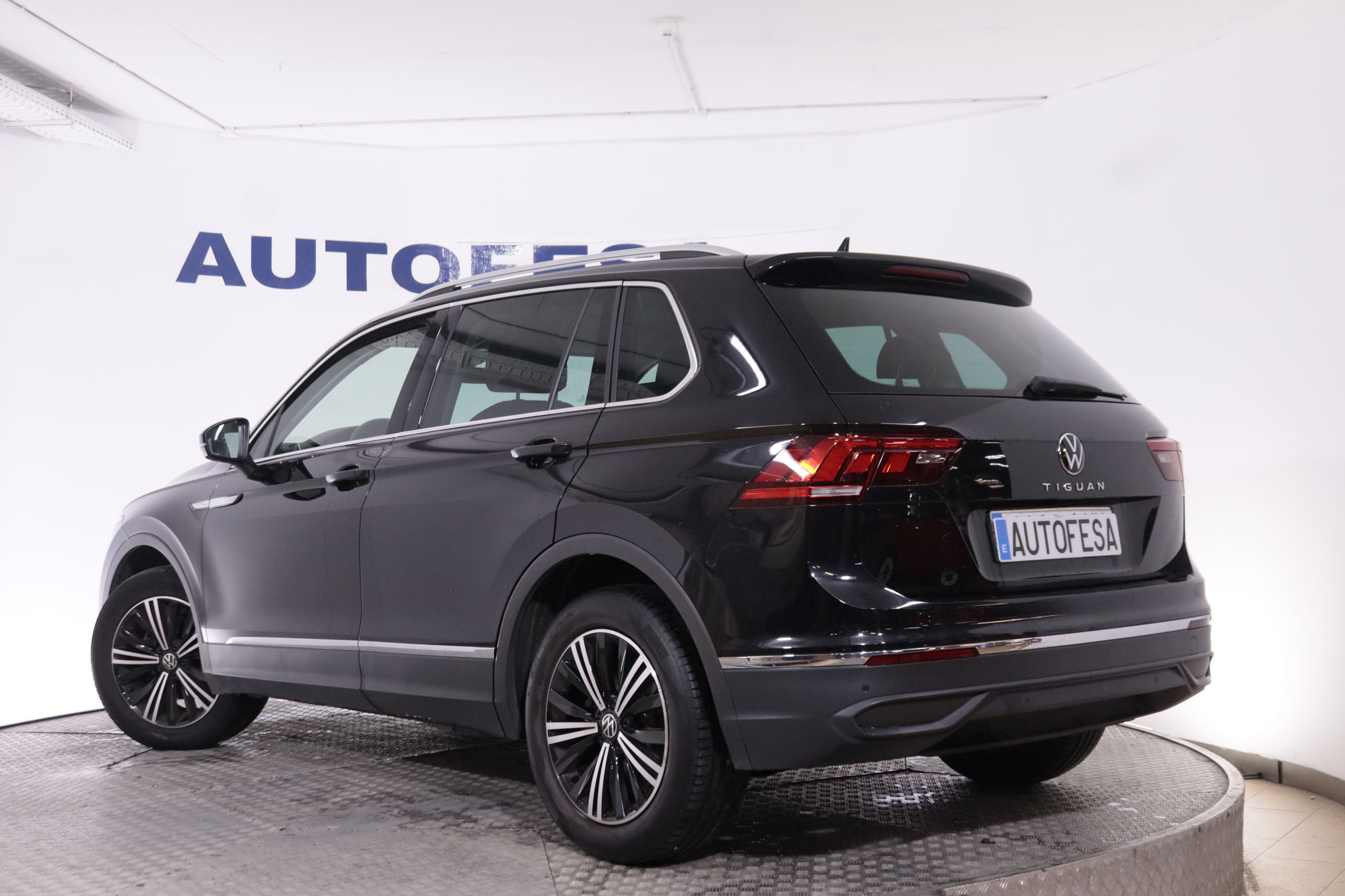 Volkswagen Tiguan 1.5 TSI LIFE 150CV 5P # IVA DEDUCIBLE, NAVY, PARKTRONIC foto 5