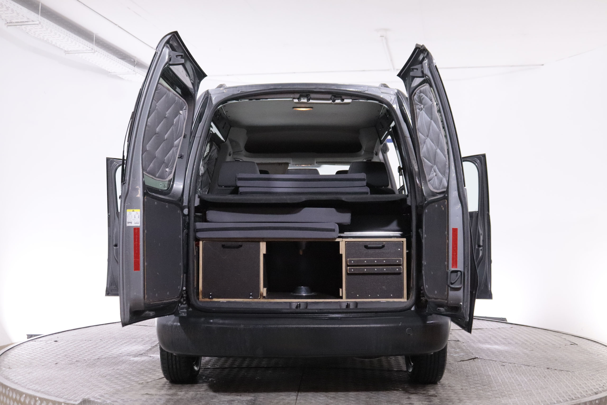 Volkswagen Caddy 1.6 TDI CONFORT LINE EDITION 102CV 5P # IVA DEDUCIBLE foto 10